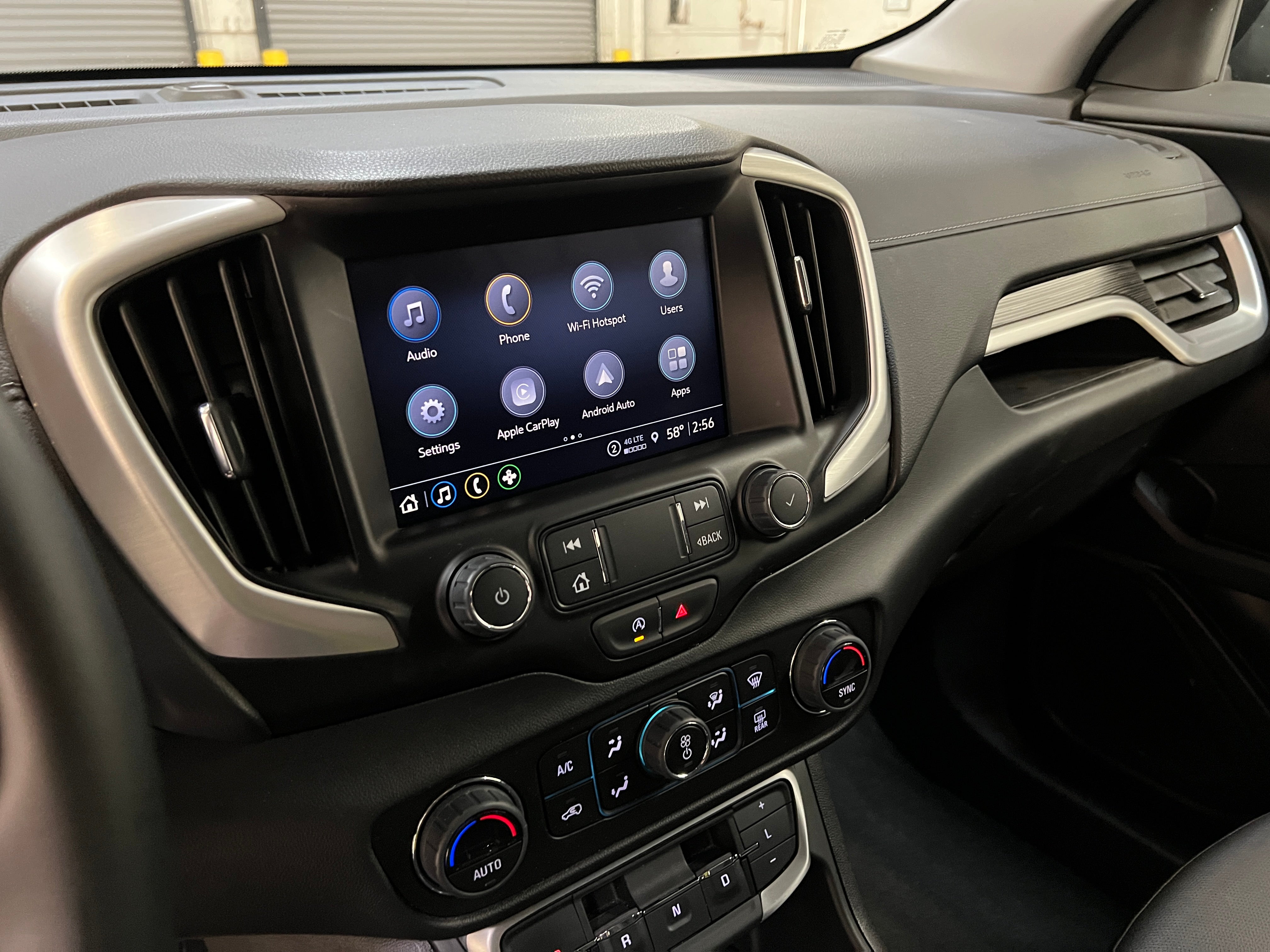 2024 GMC Terrain SLT 3