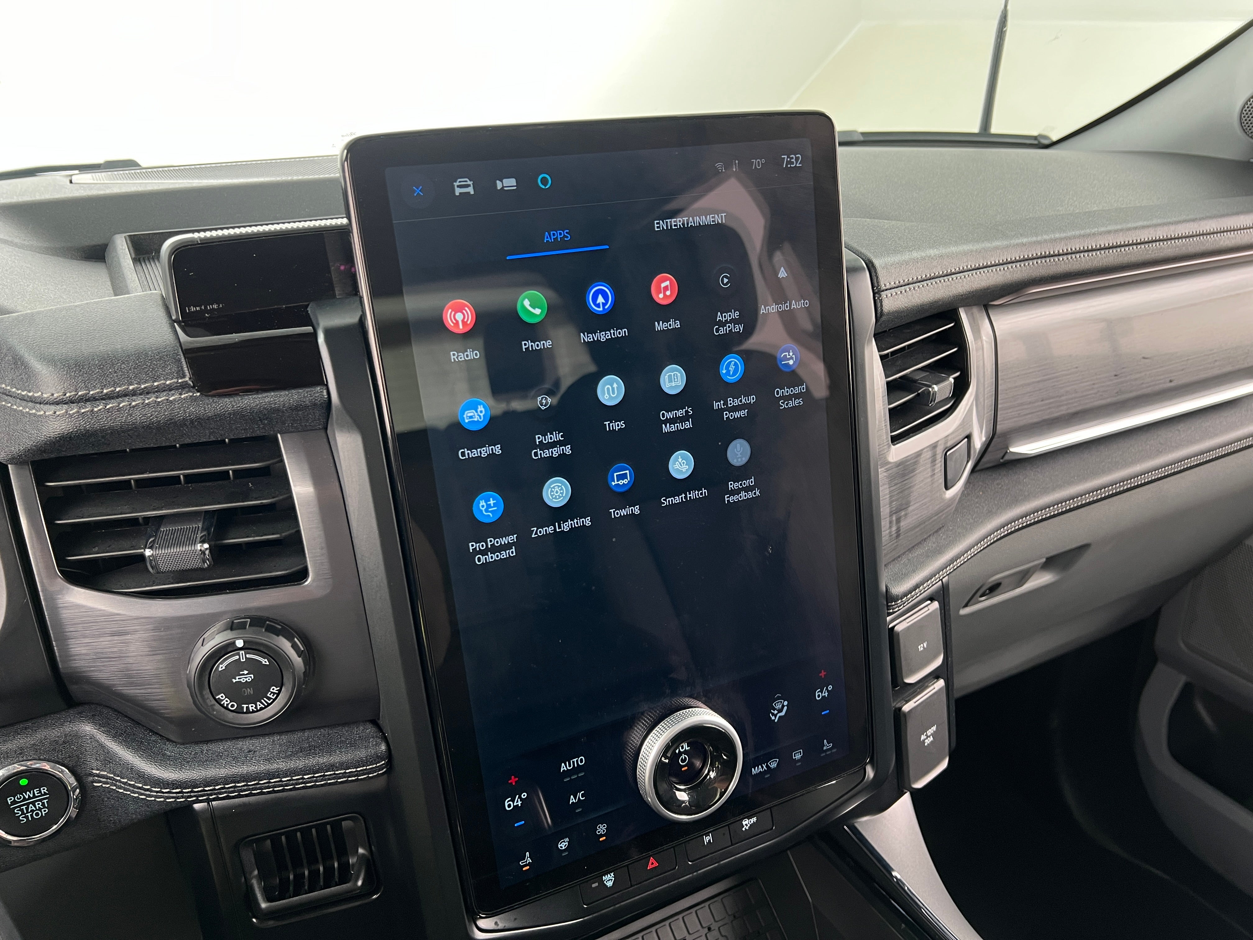 2024 Ford F-150 Lightning Flash 4