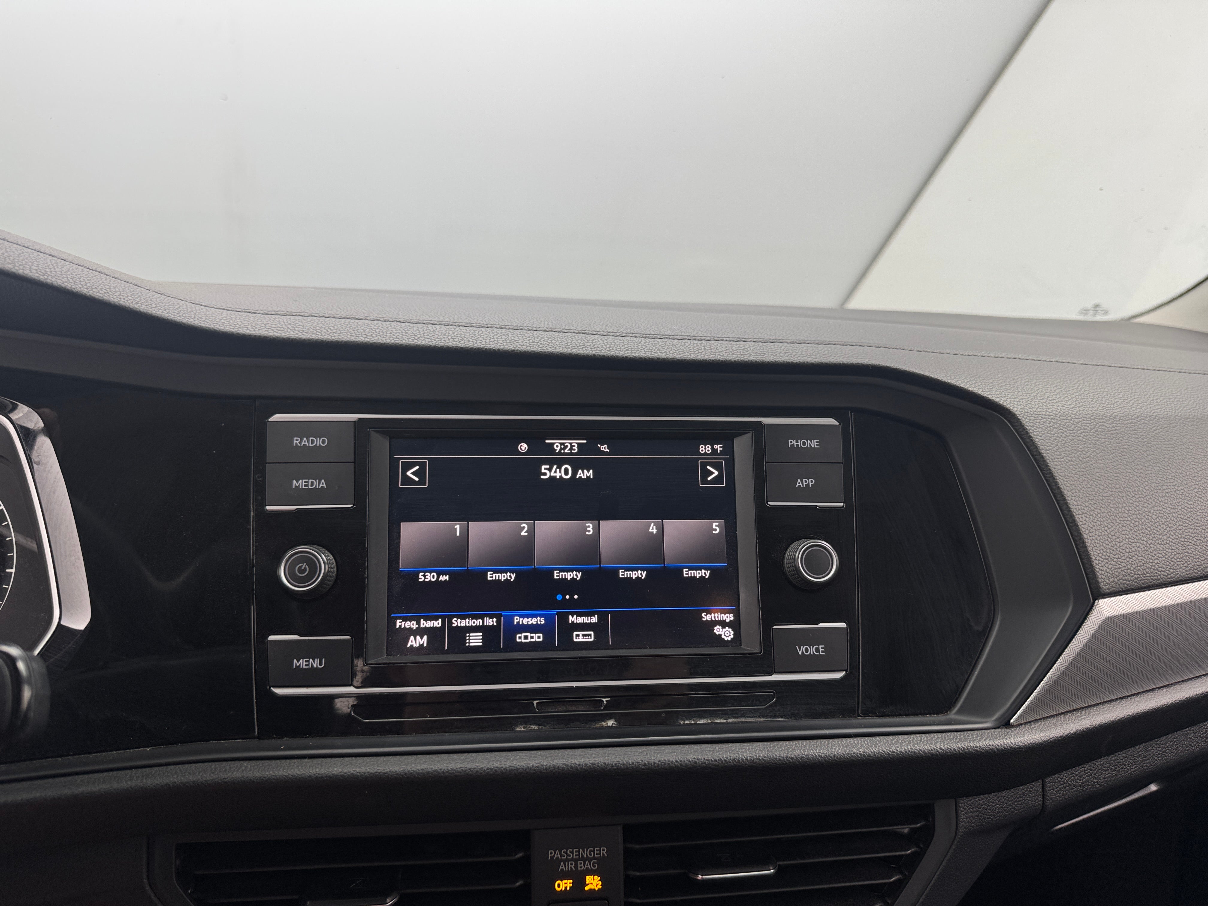 2020 Volkswagen Jetta SE 4