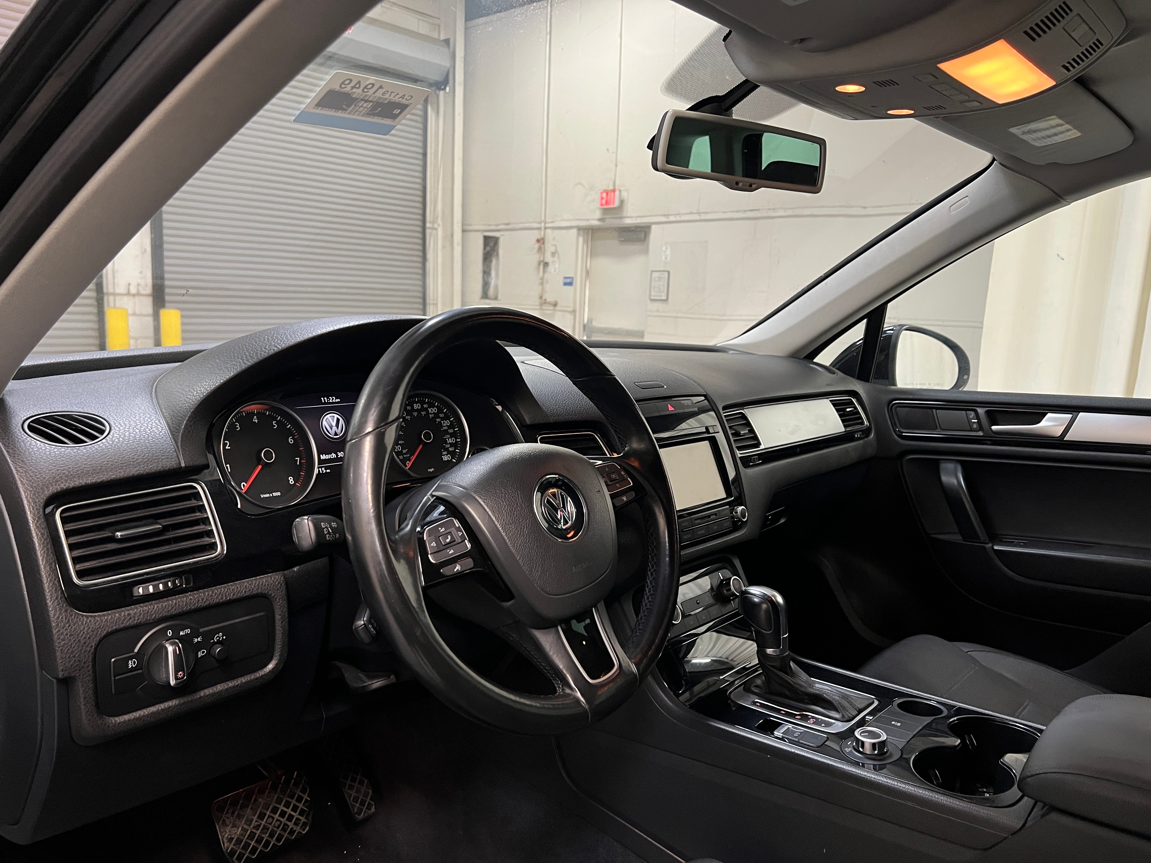 2014 Volkswagen Touareg Sport 3
