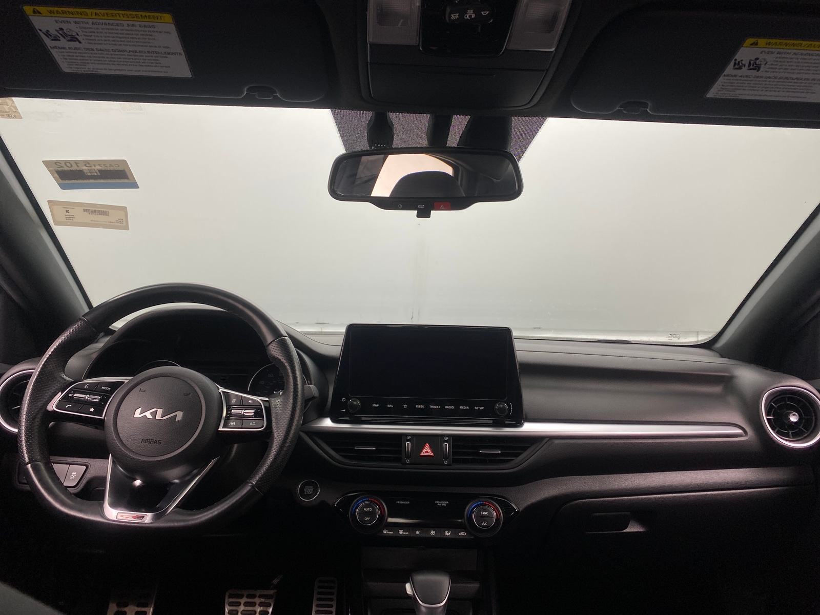 Thumbnail: 2023 Kia Forte - 3