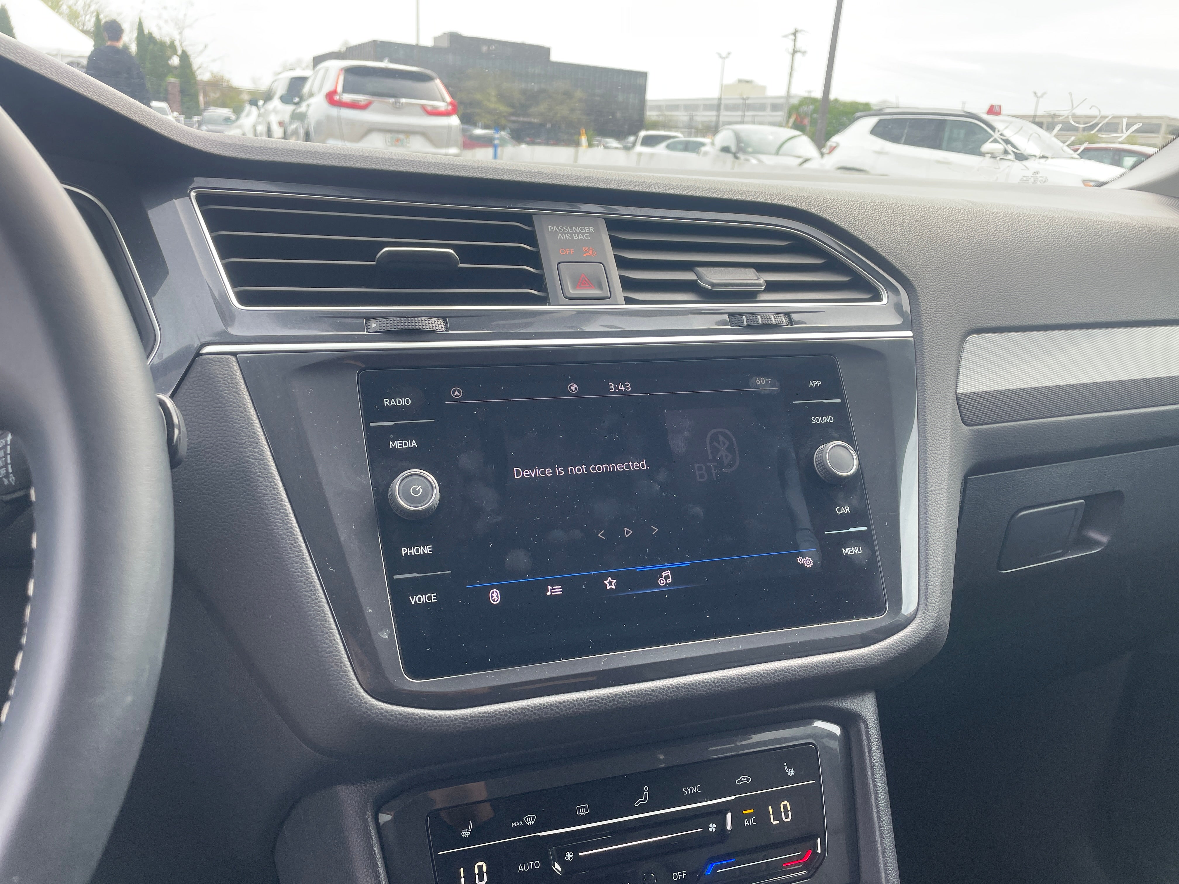 2024 Volkswagen Tiguan SE 3