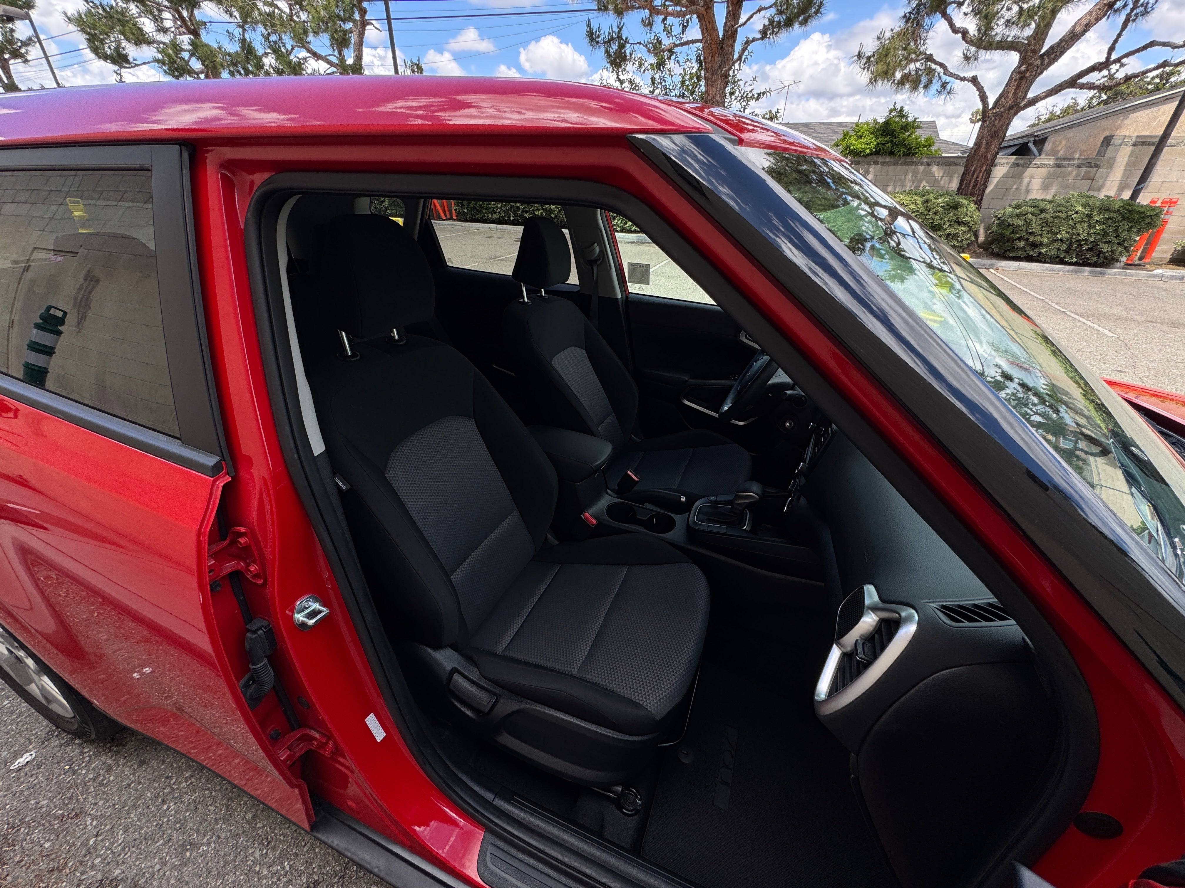 2024 Kia Soul LX 2