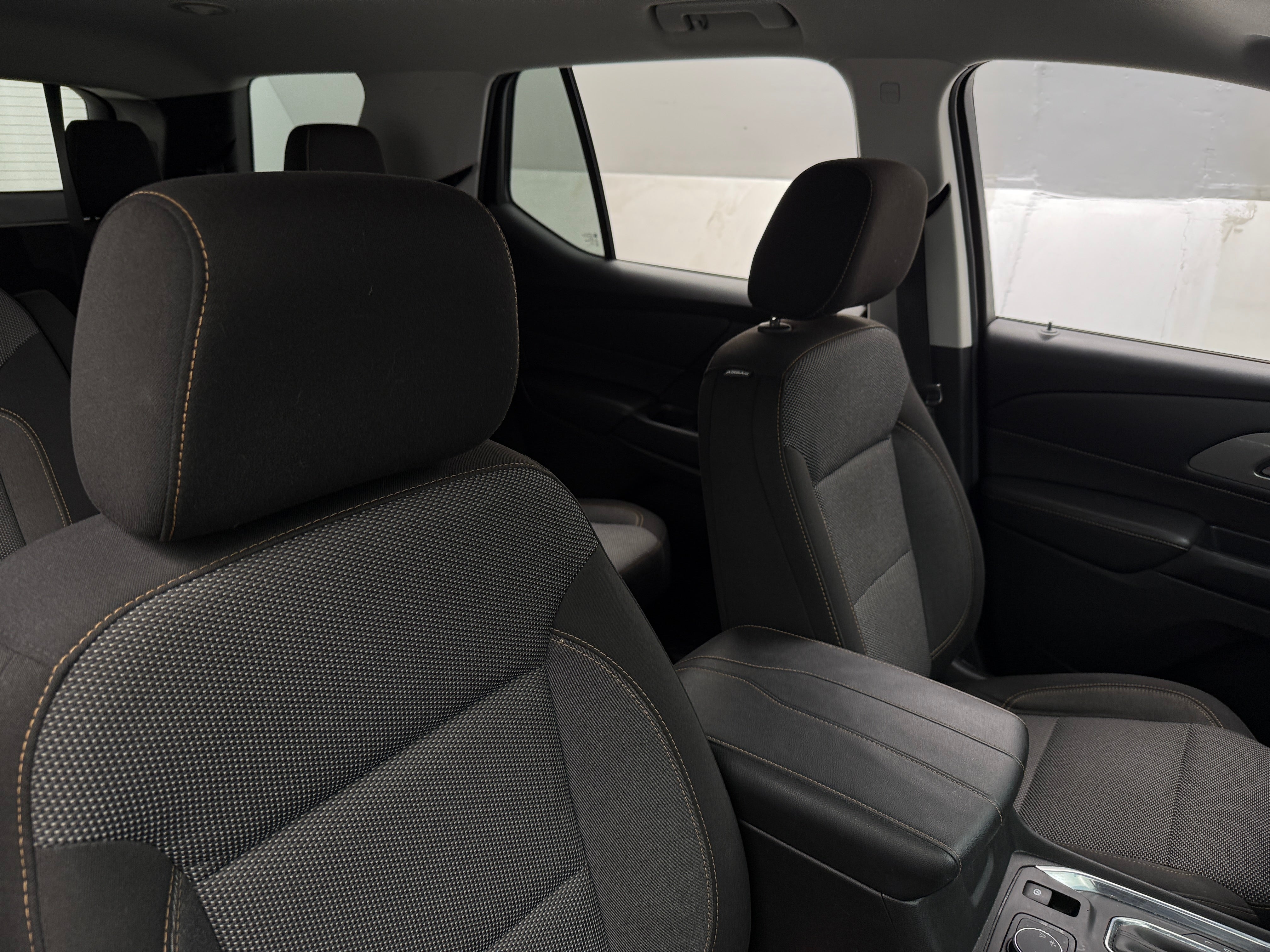 2018 Chevrolet Traverse LT 2