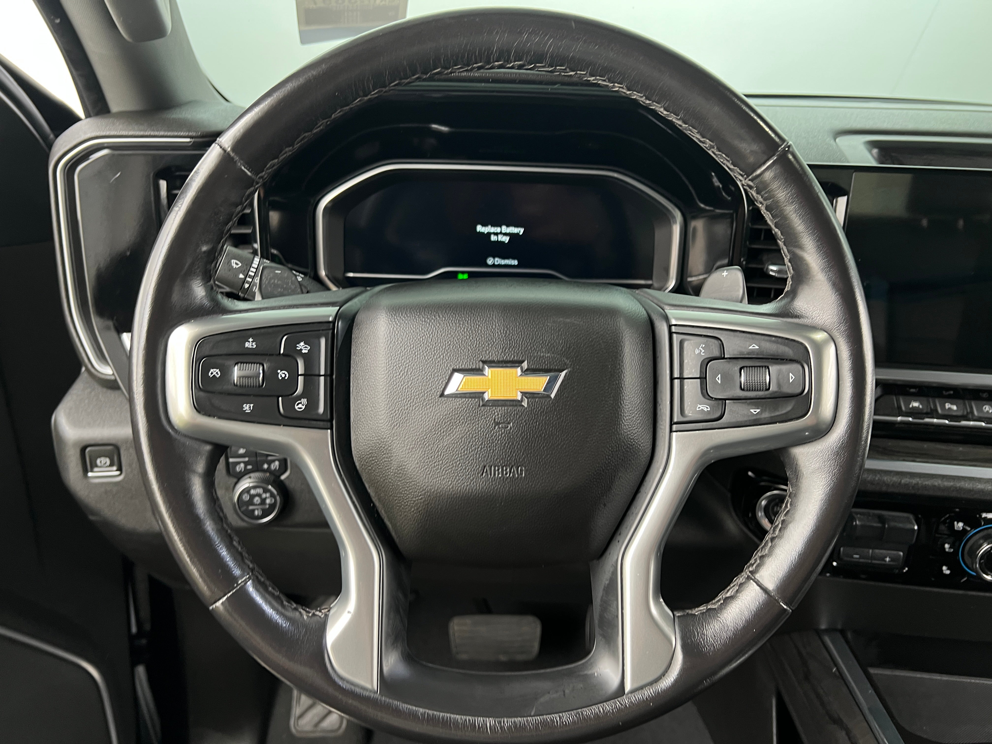 2023 Chevrolet Silverado 1500 LTZ 4