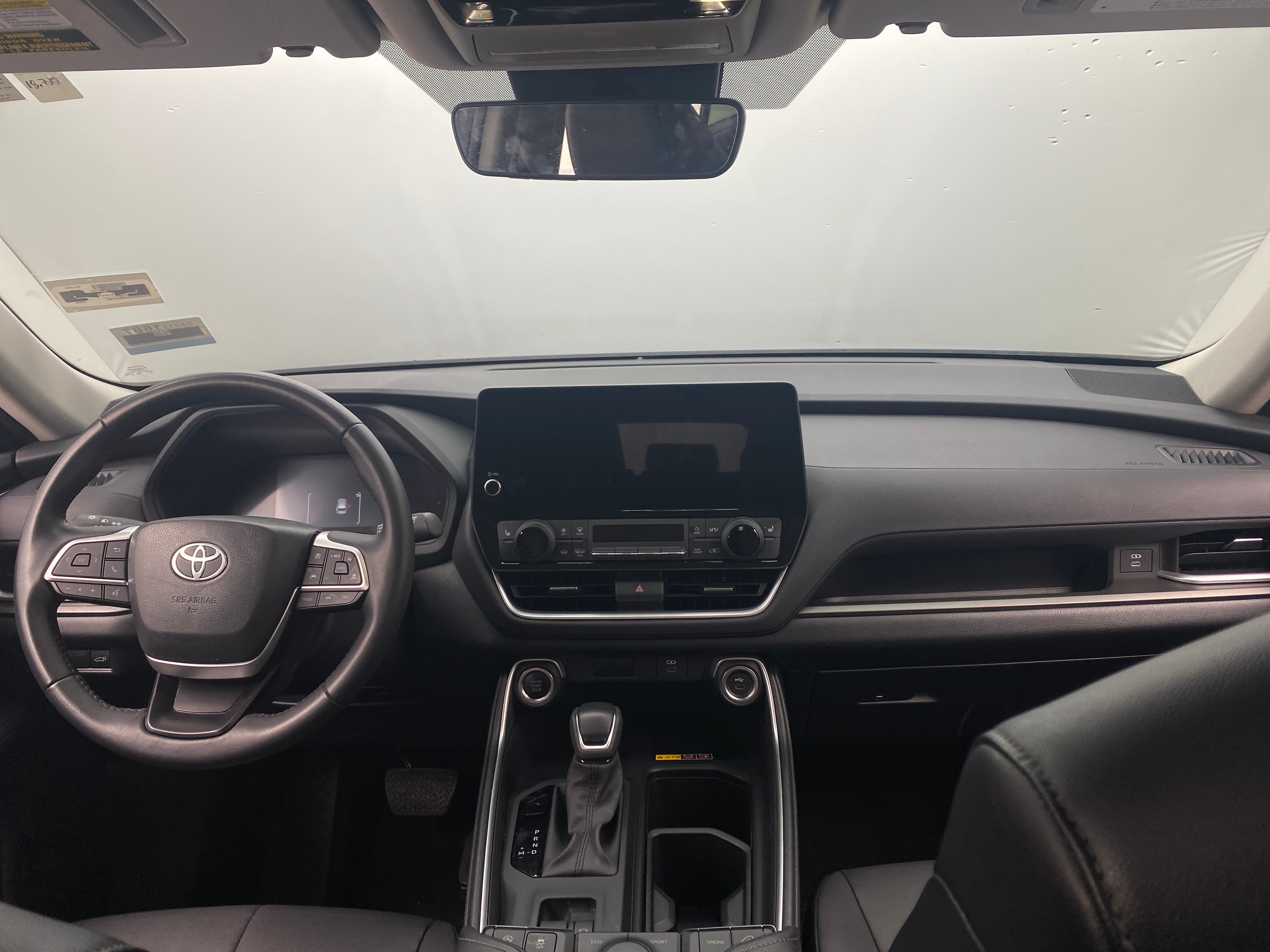 2024 Toyota Grand Highlander XLE 2