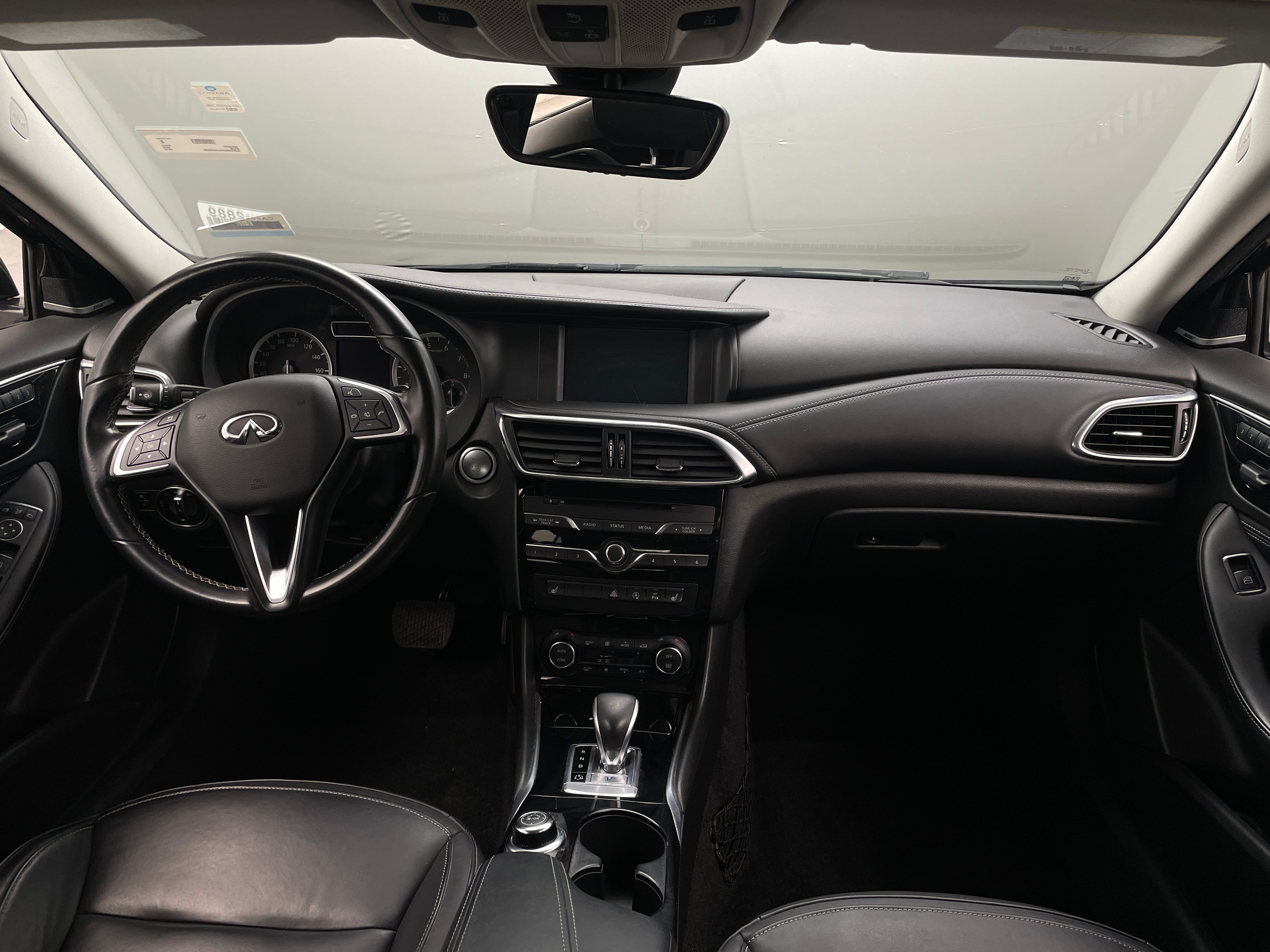 2018 INFINITI QX30 Premium 2