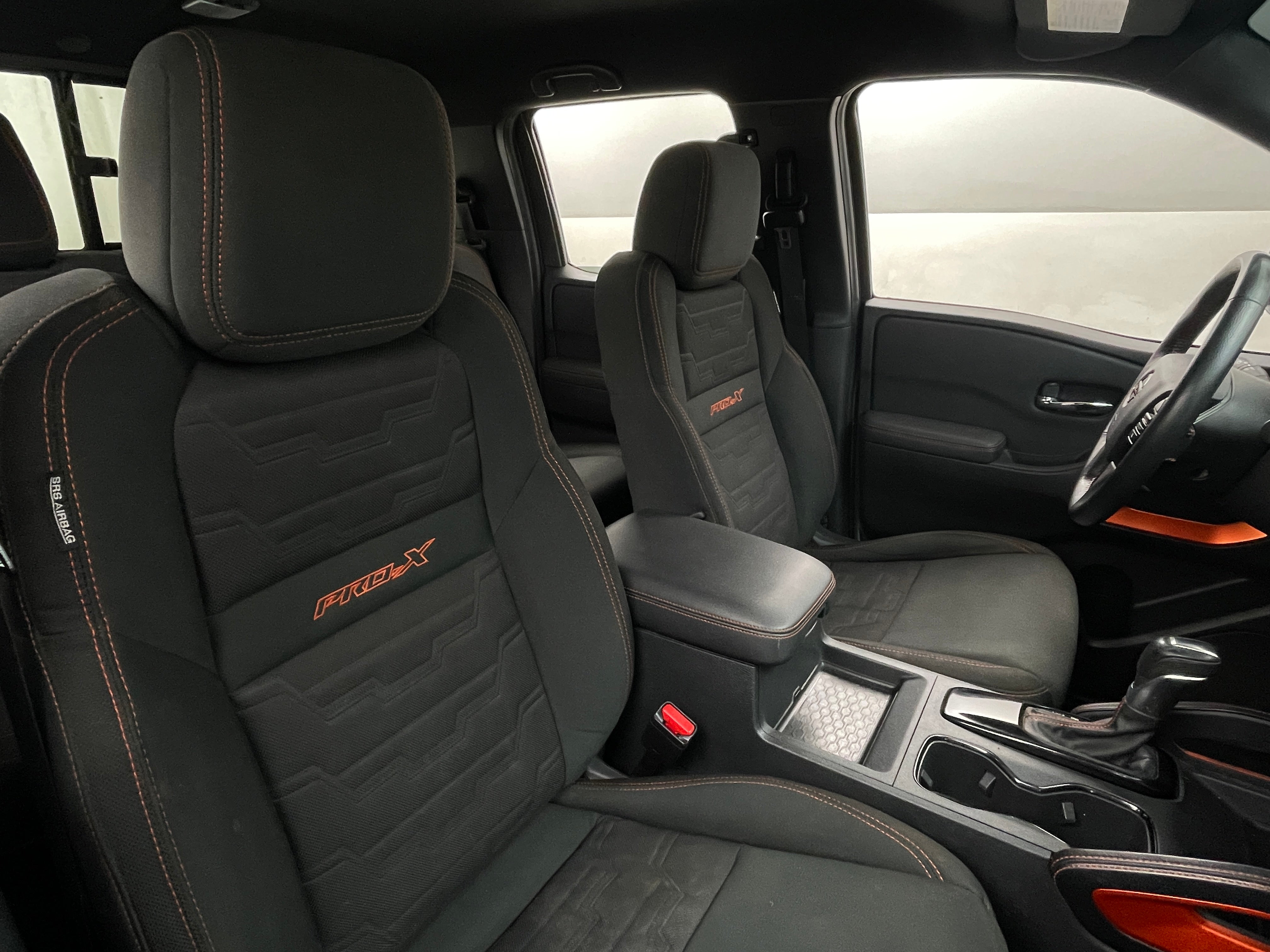 2022 Nissan Frontier PRO-X 2