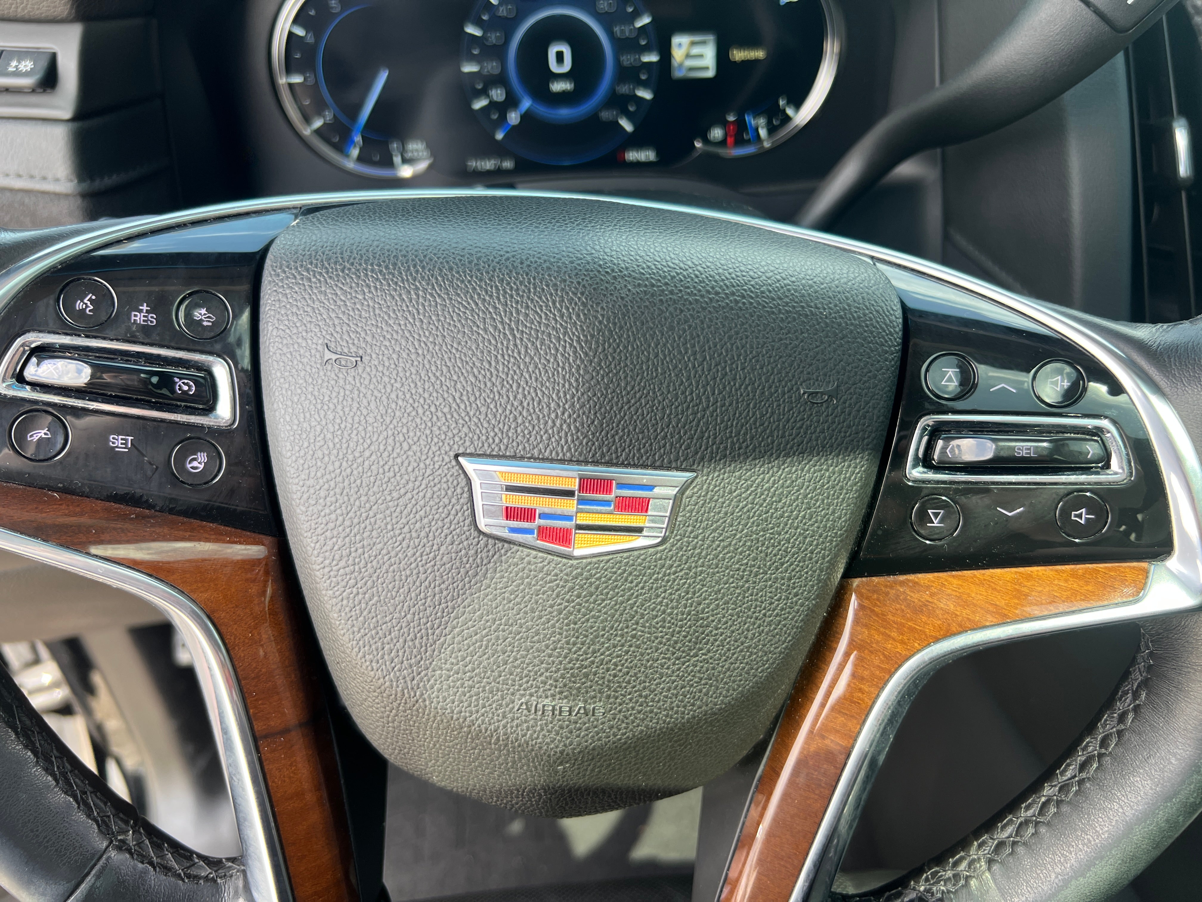 2020 Cadillac Escalade ESV Luxury 4