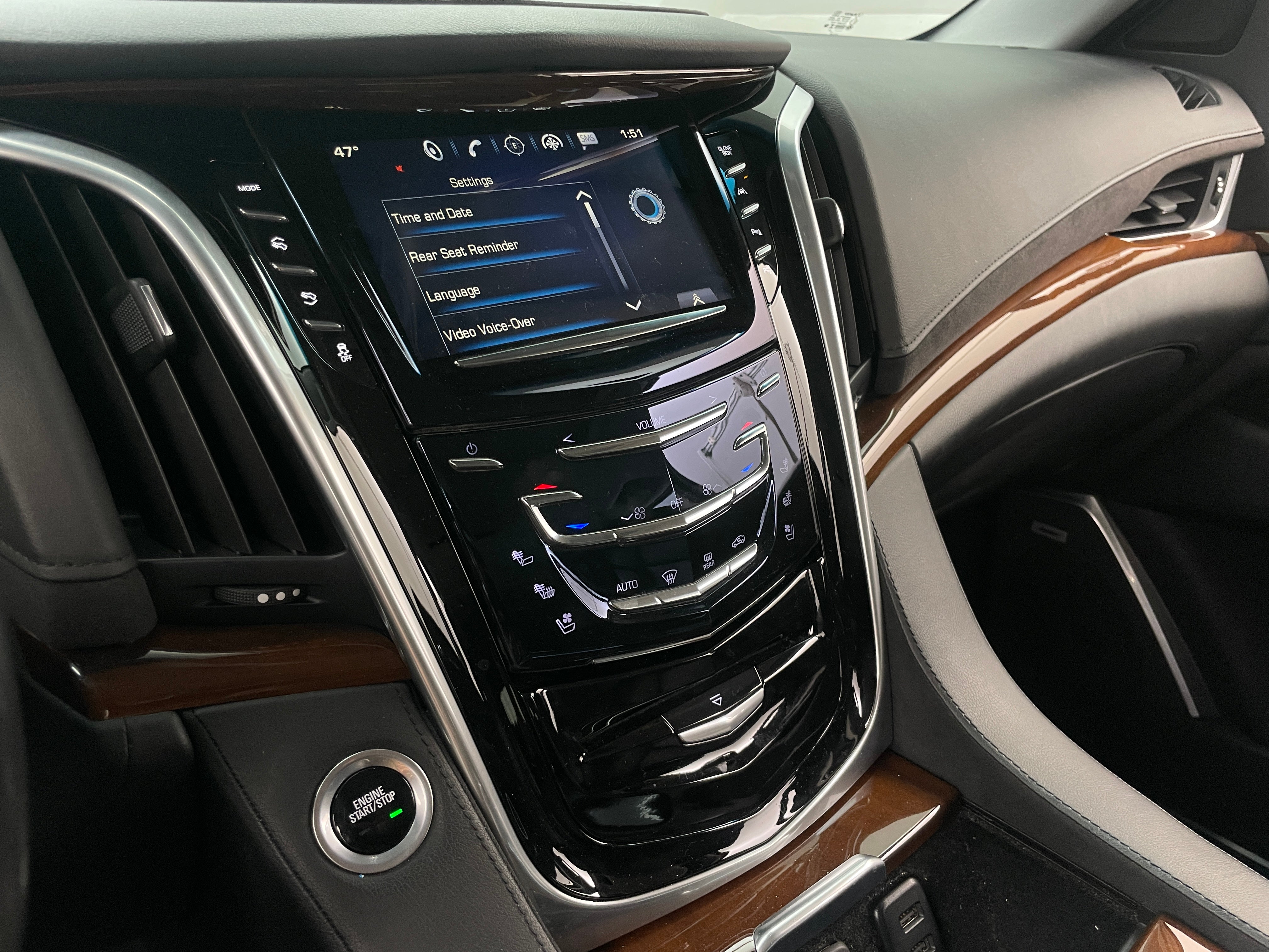 2020 Cadillac Escalade ESV Luxury 3