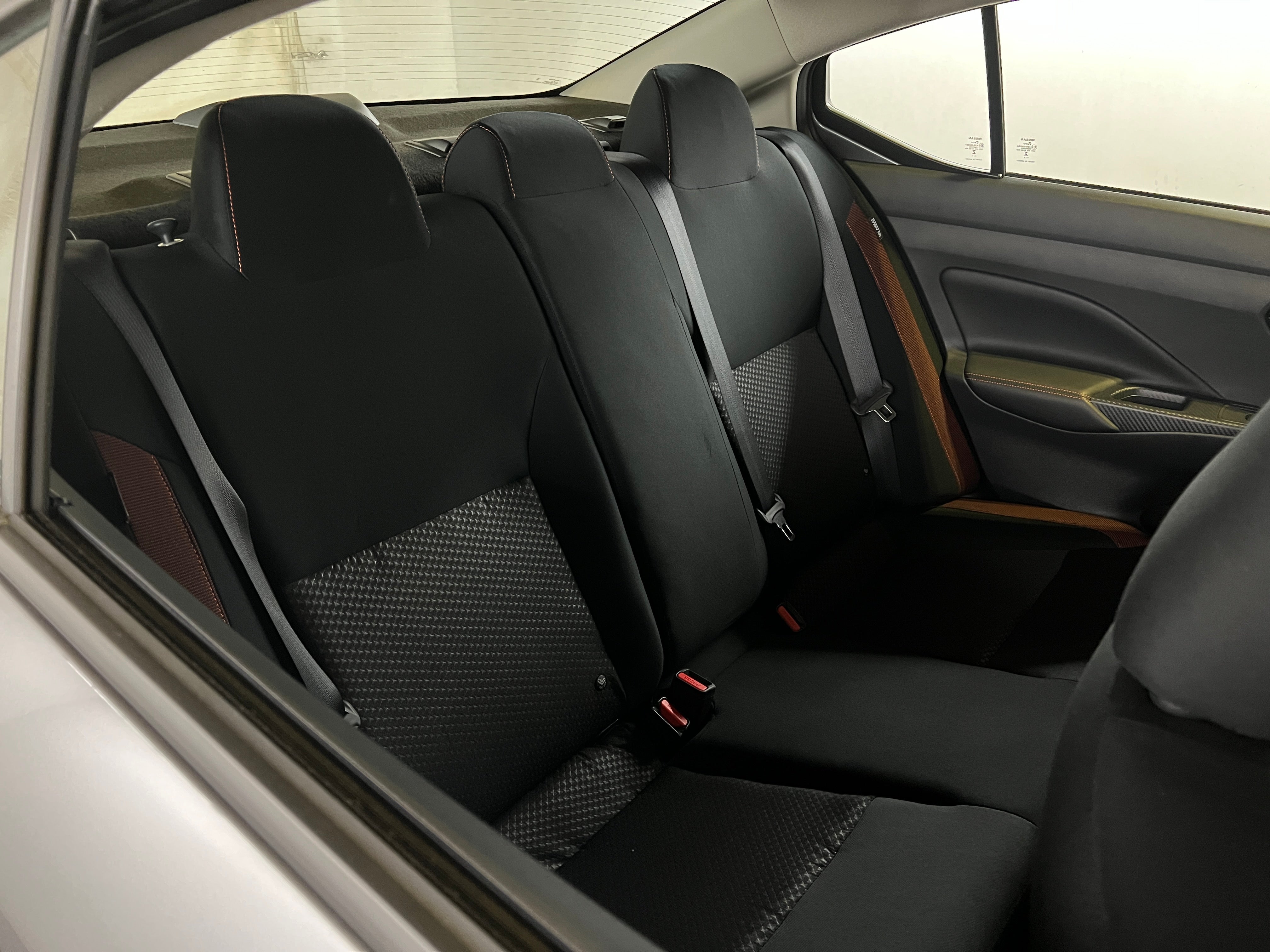 2024 Nissan Versa SR 6