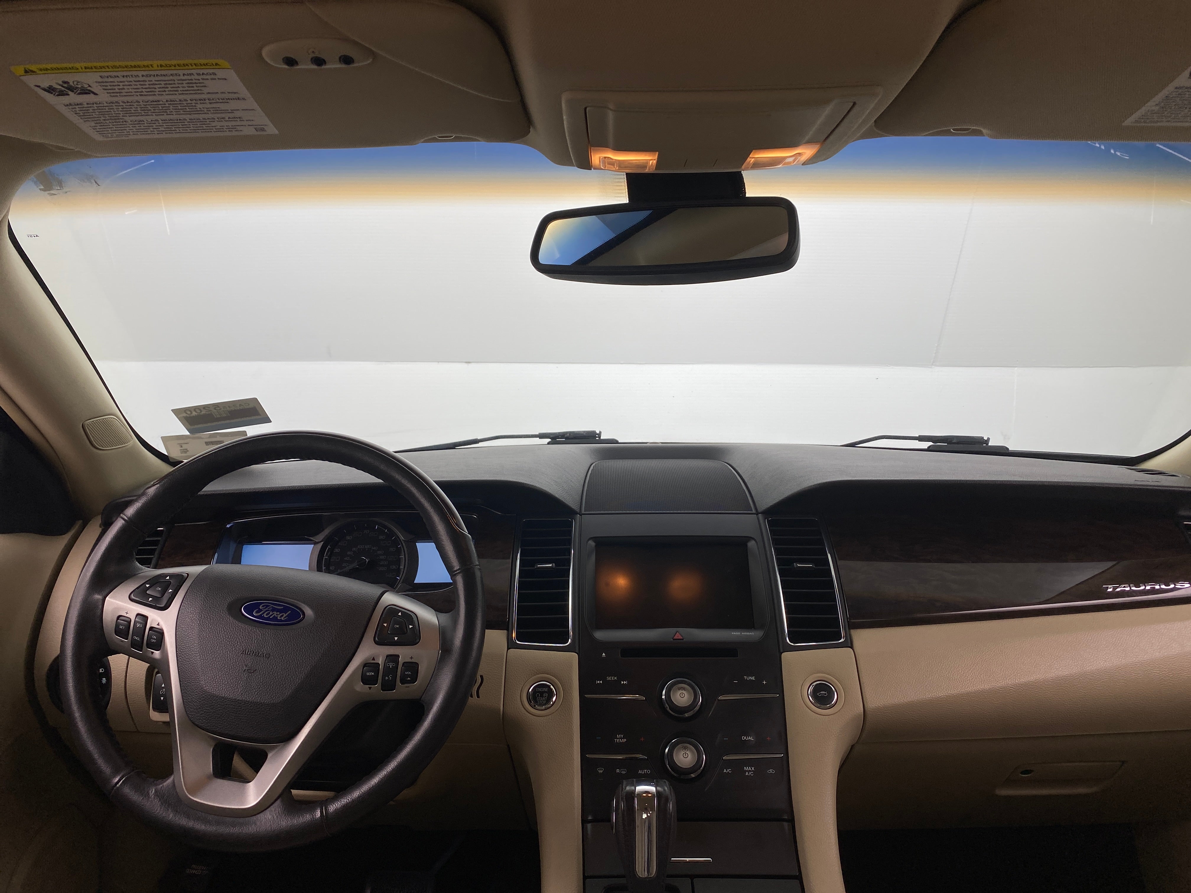 2015 Ford Taurus Limited Edition 3