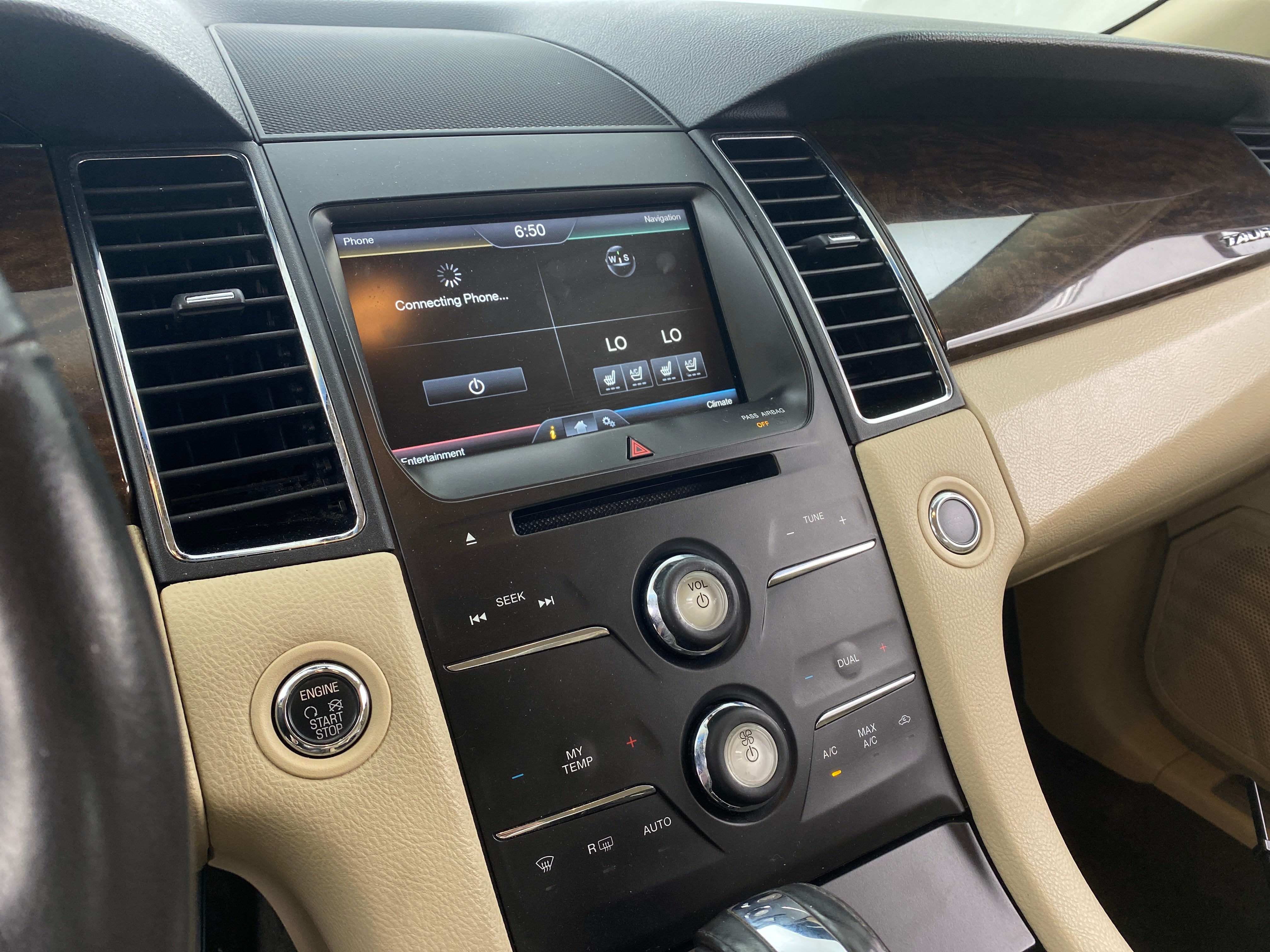 2015 Ford Taurus Limited Edition 4