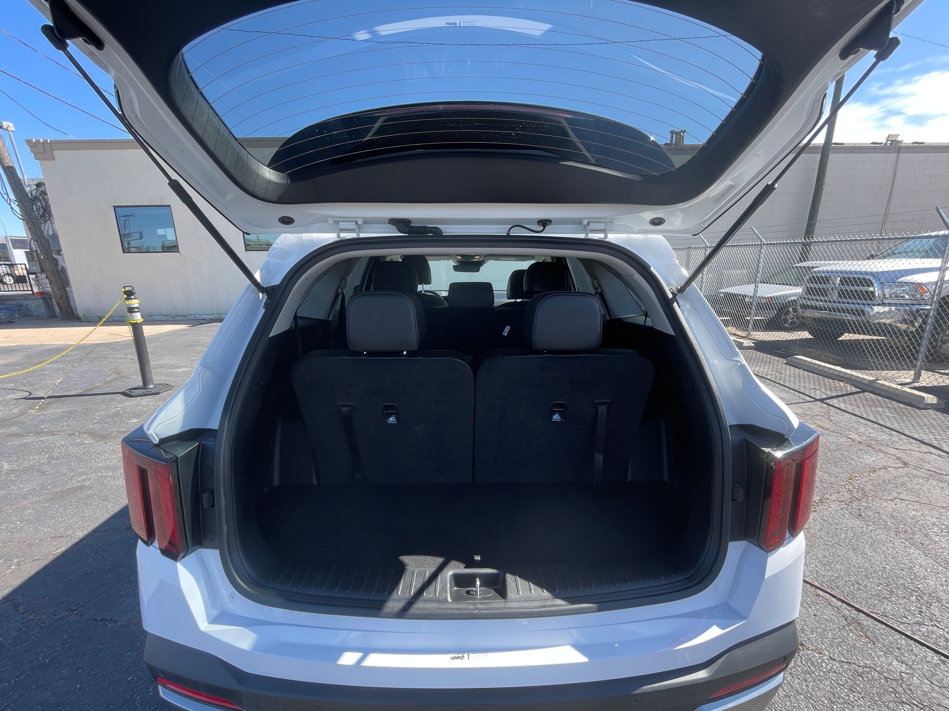 2024 Kia Sorento S 6