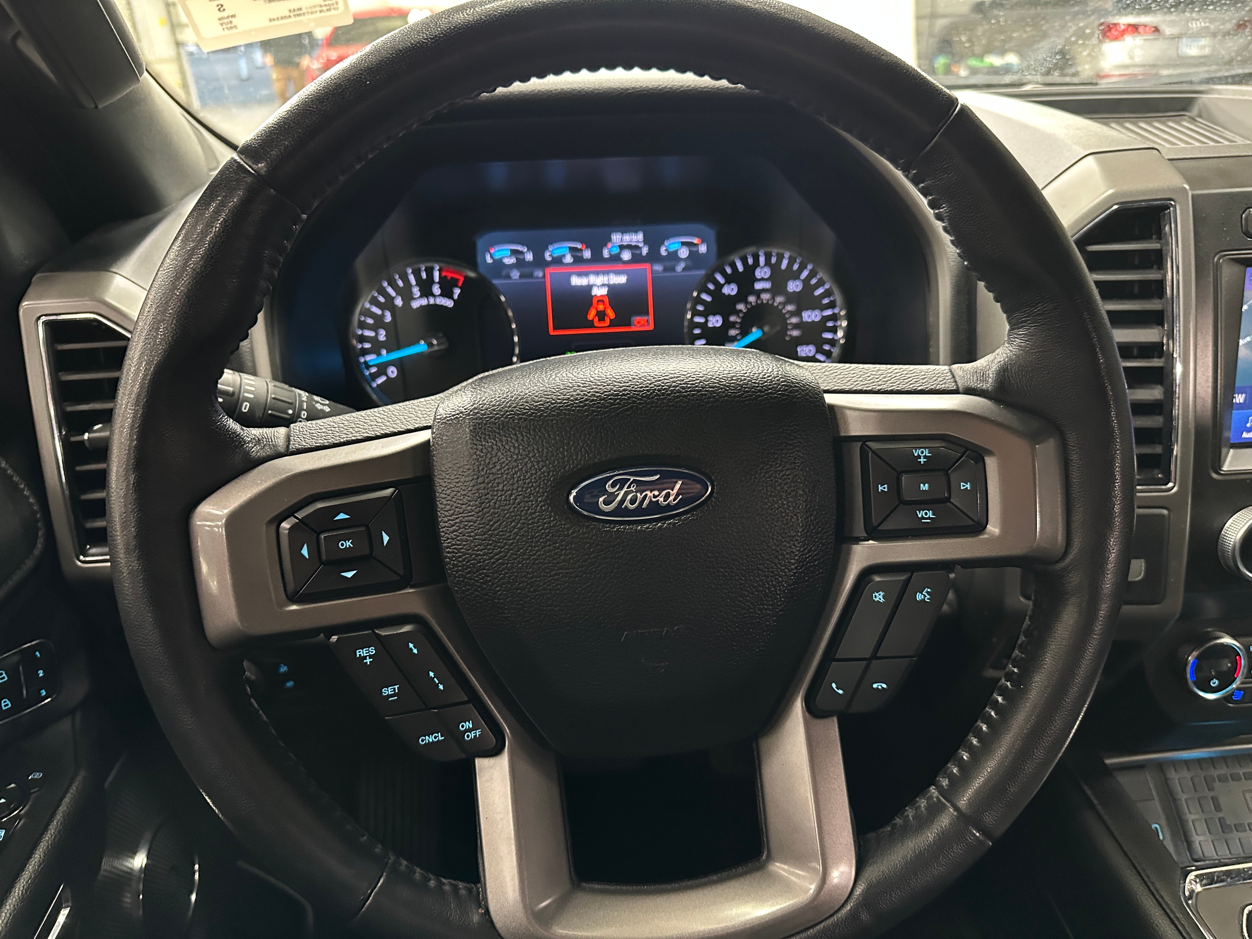 2021 Ford Expedition MAX XLT 4
