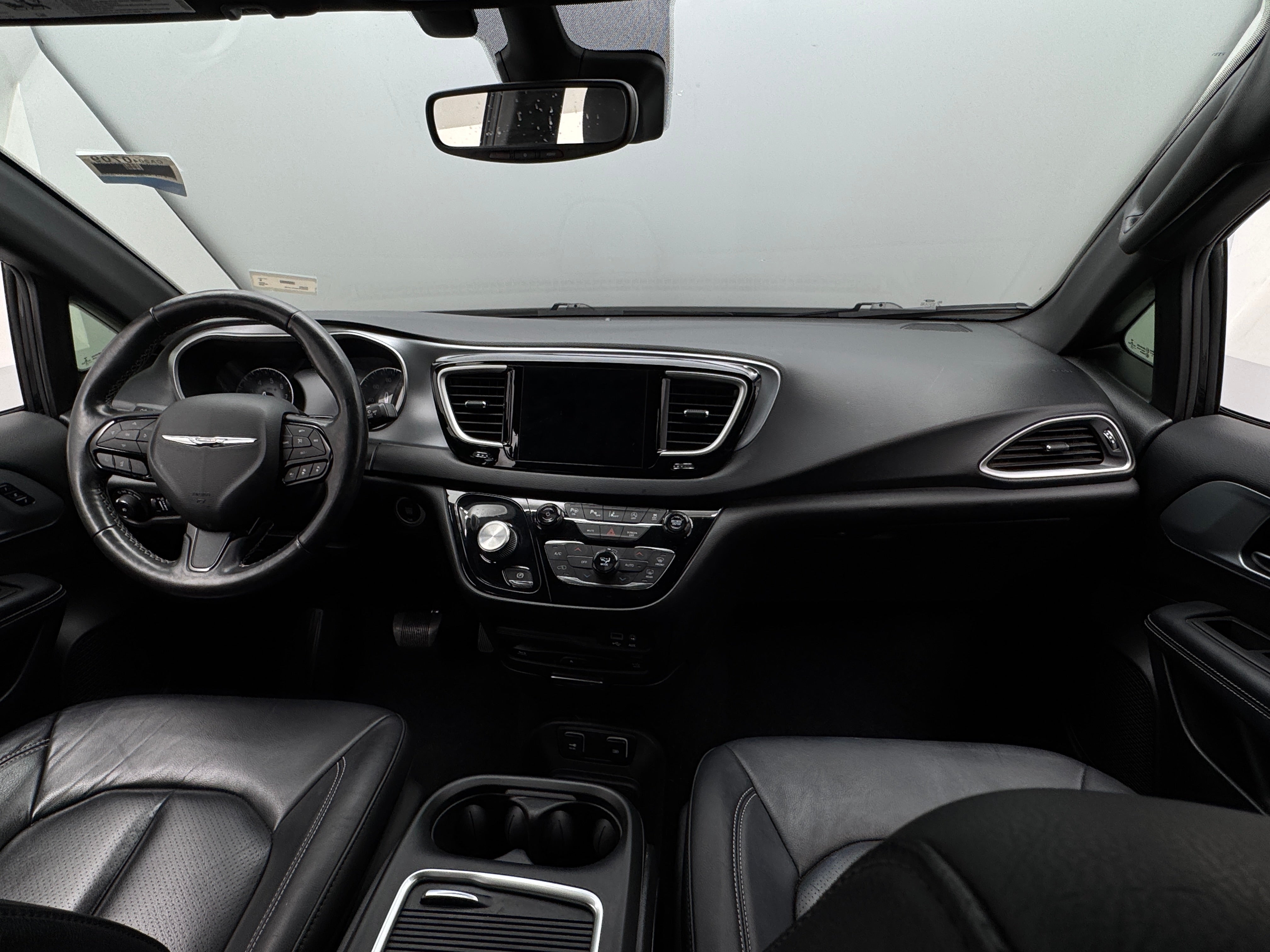 2020 Chrysler Pacifica  2