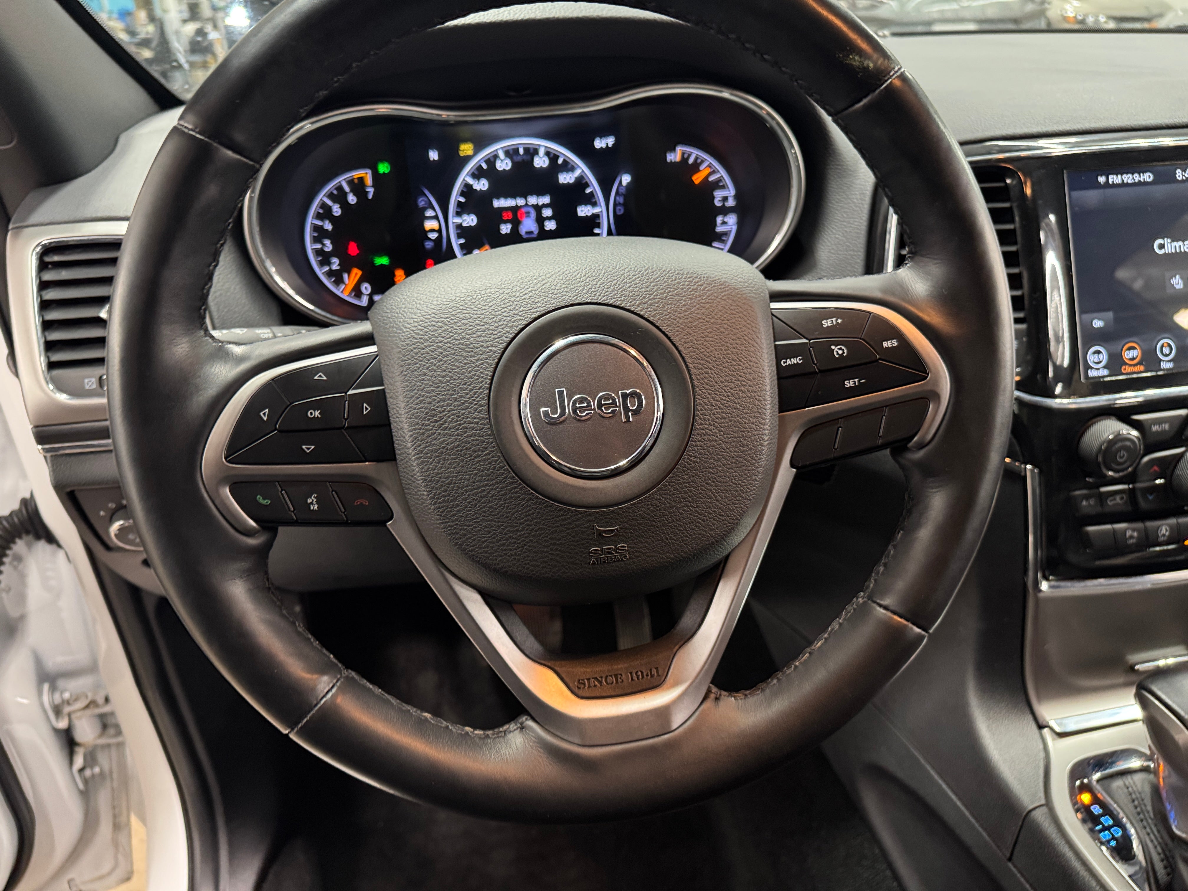 2022 Jeep Grand Cherokee Limited Edition 4