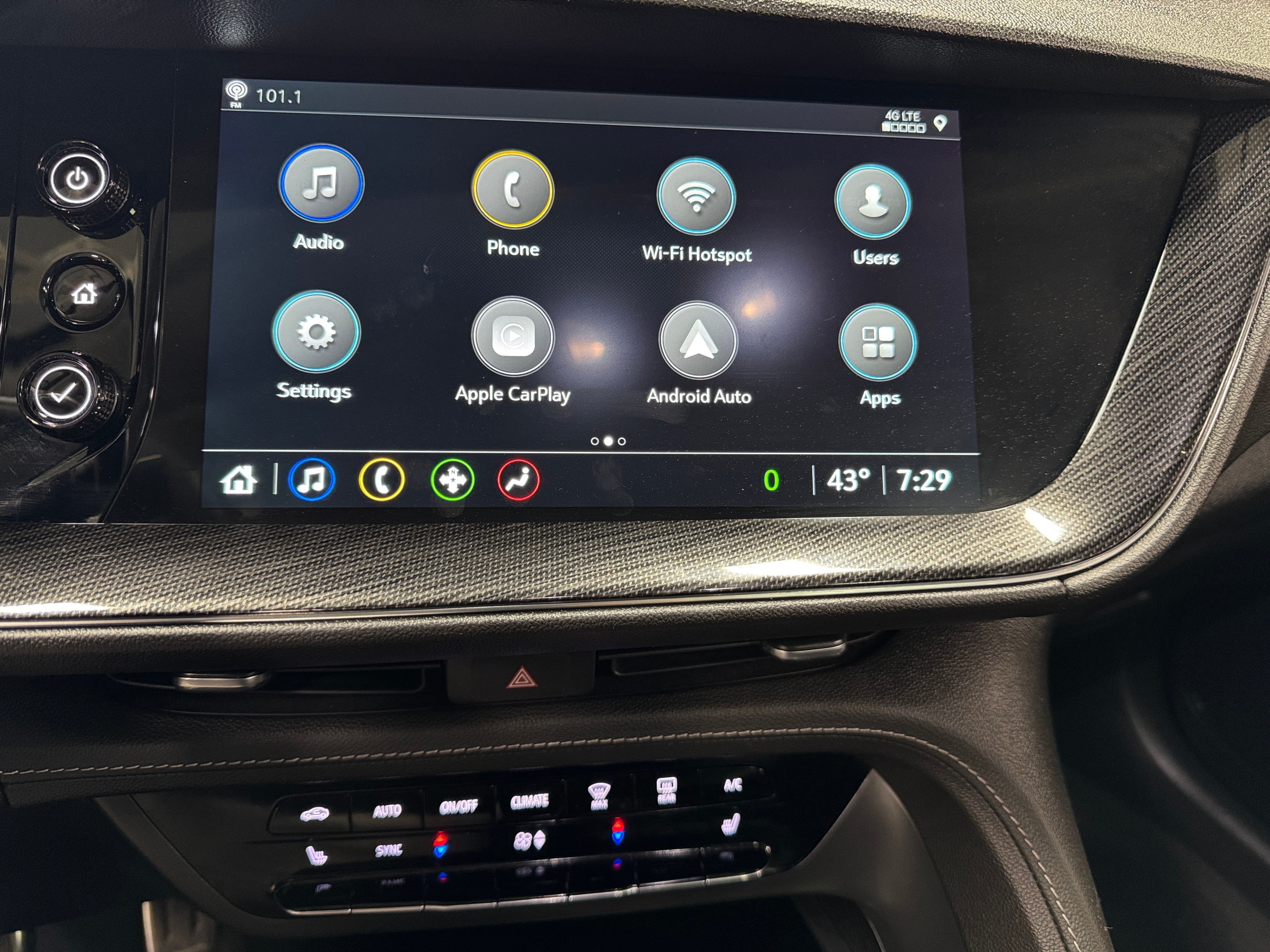 2023 Buick Envision Essence 3