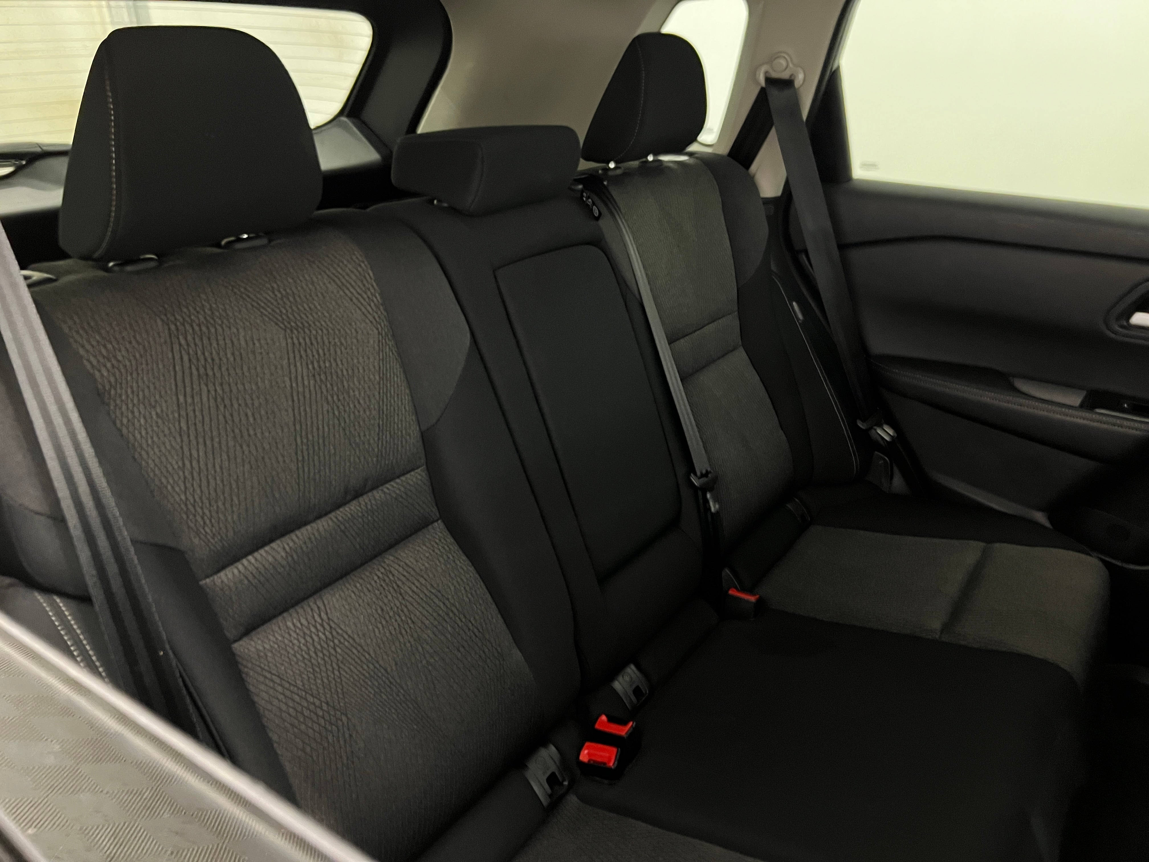 2024 Nissan Rogue SV 6