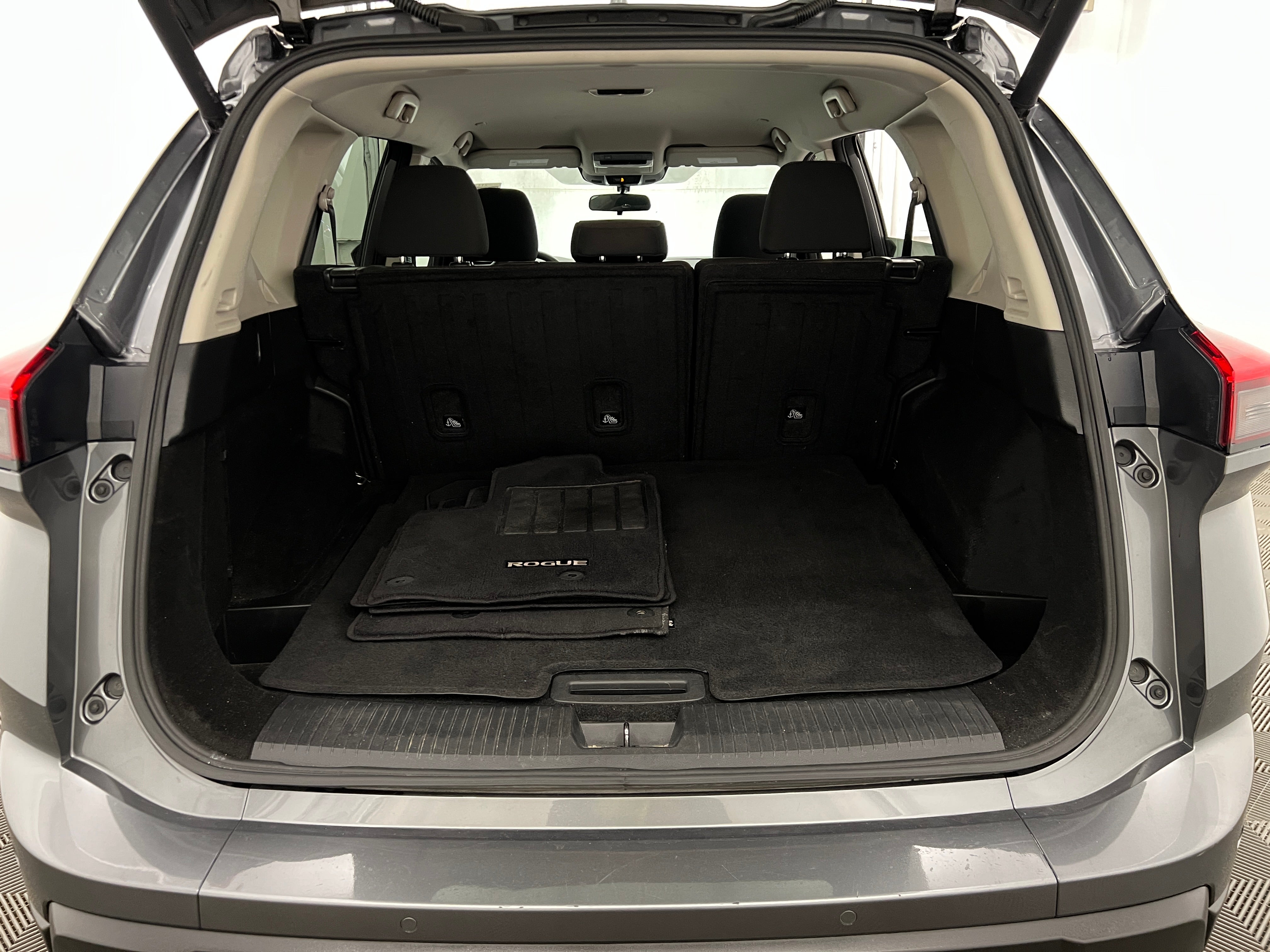 2024 Nissan Rogue SV 7