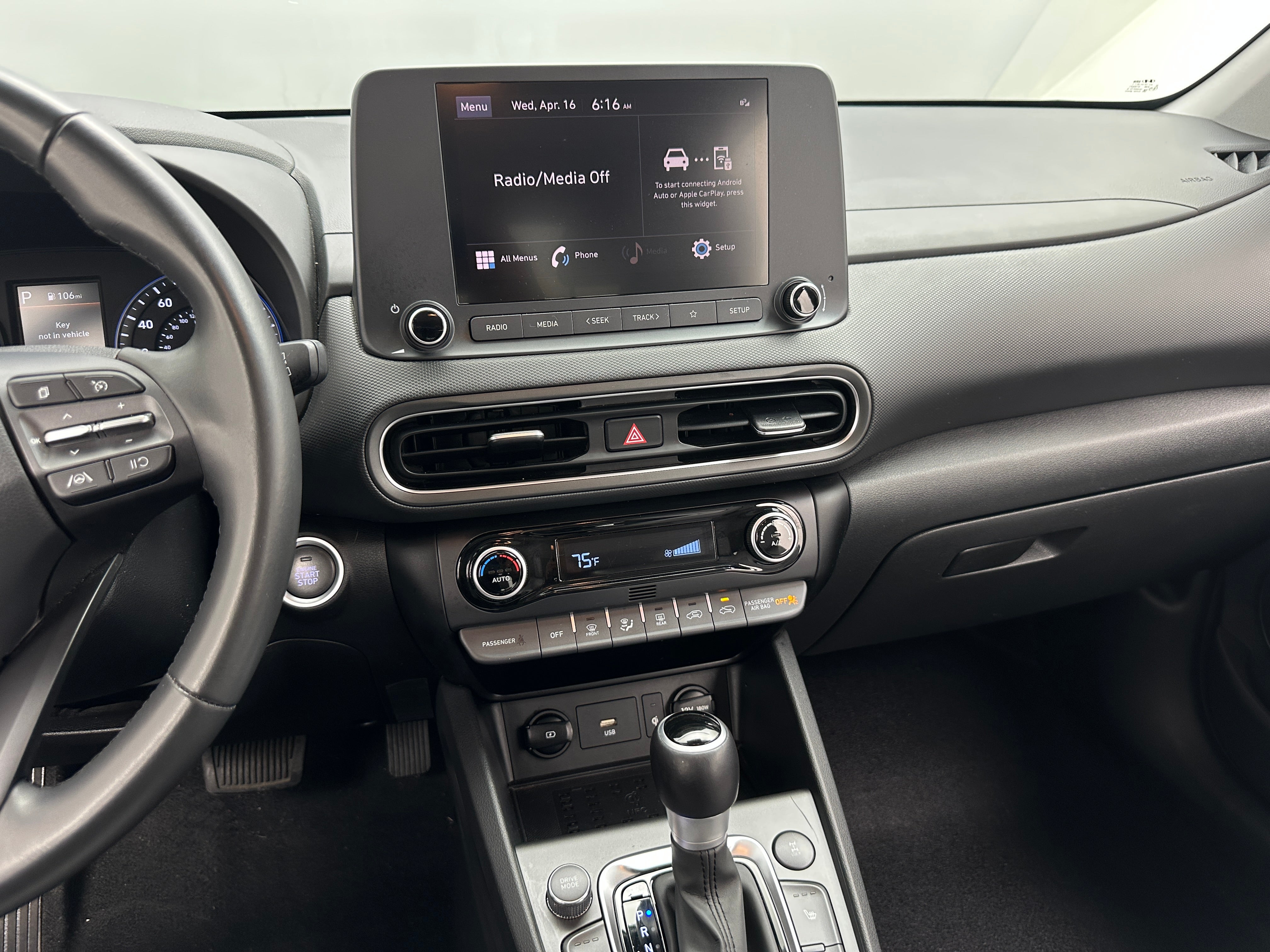 2022 Hyundai Kona SEL 4