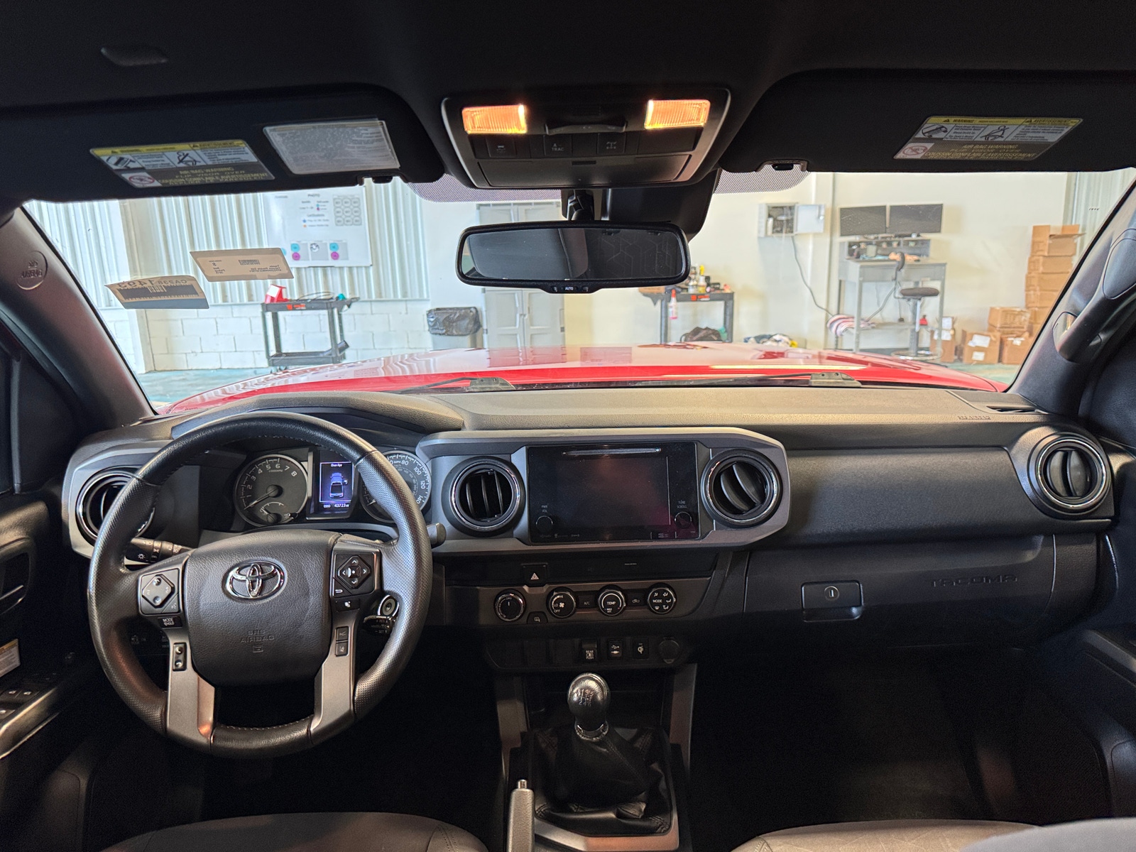 Thumbnail: 2019 Toyota Tacoma - 3