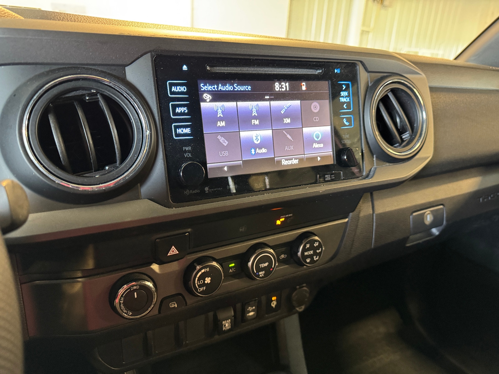 Thumbnail: 2019 Toyota Tacoma - 4