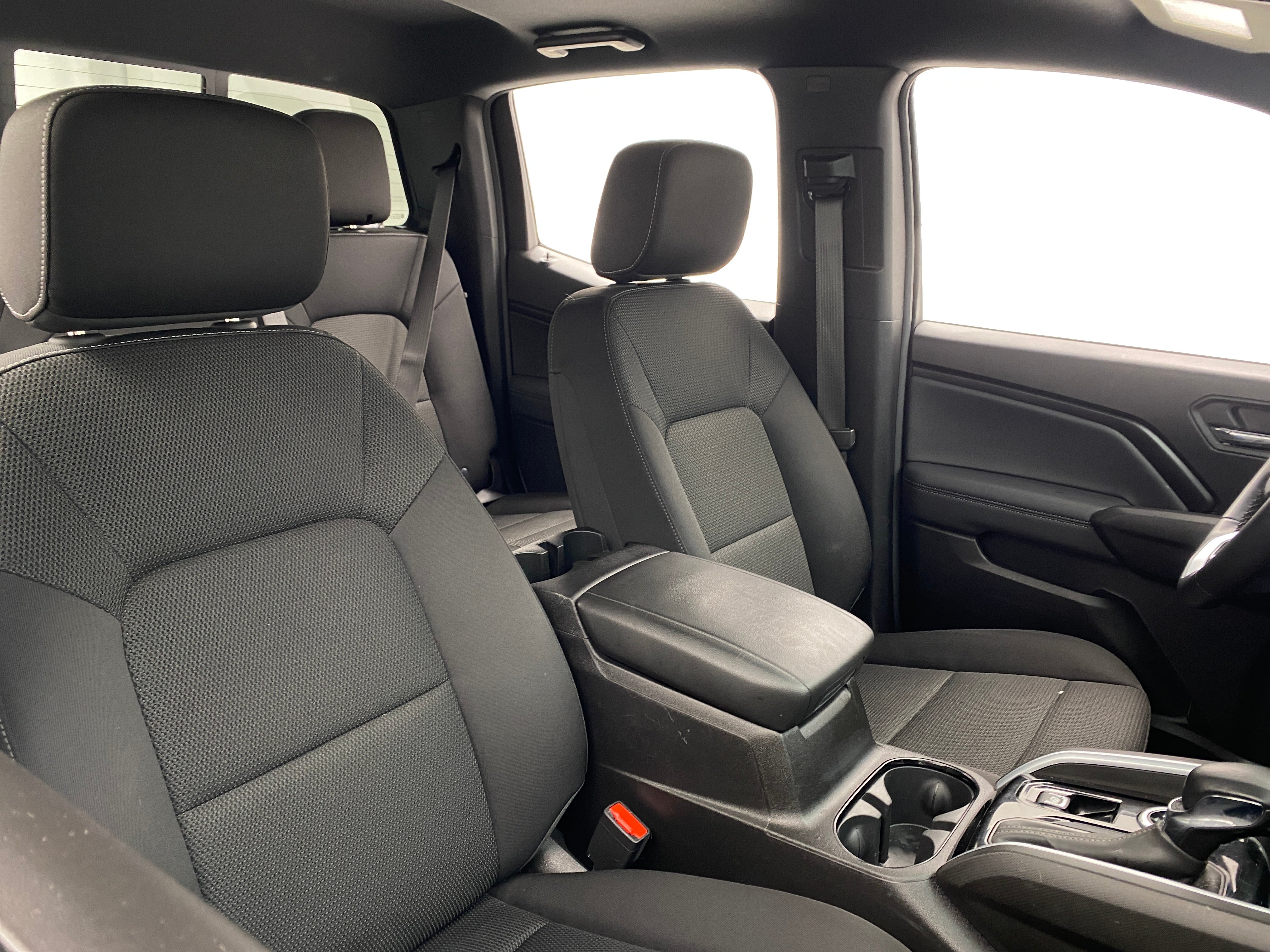 2024 Chevrolet Colorado LT 2