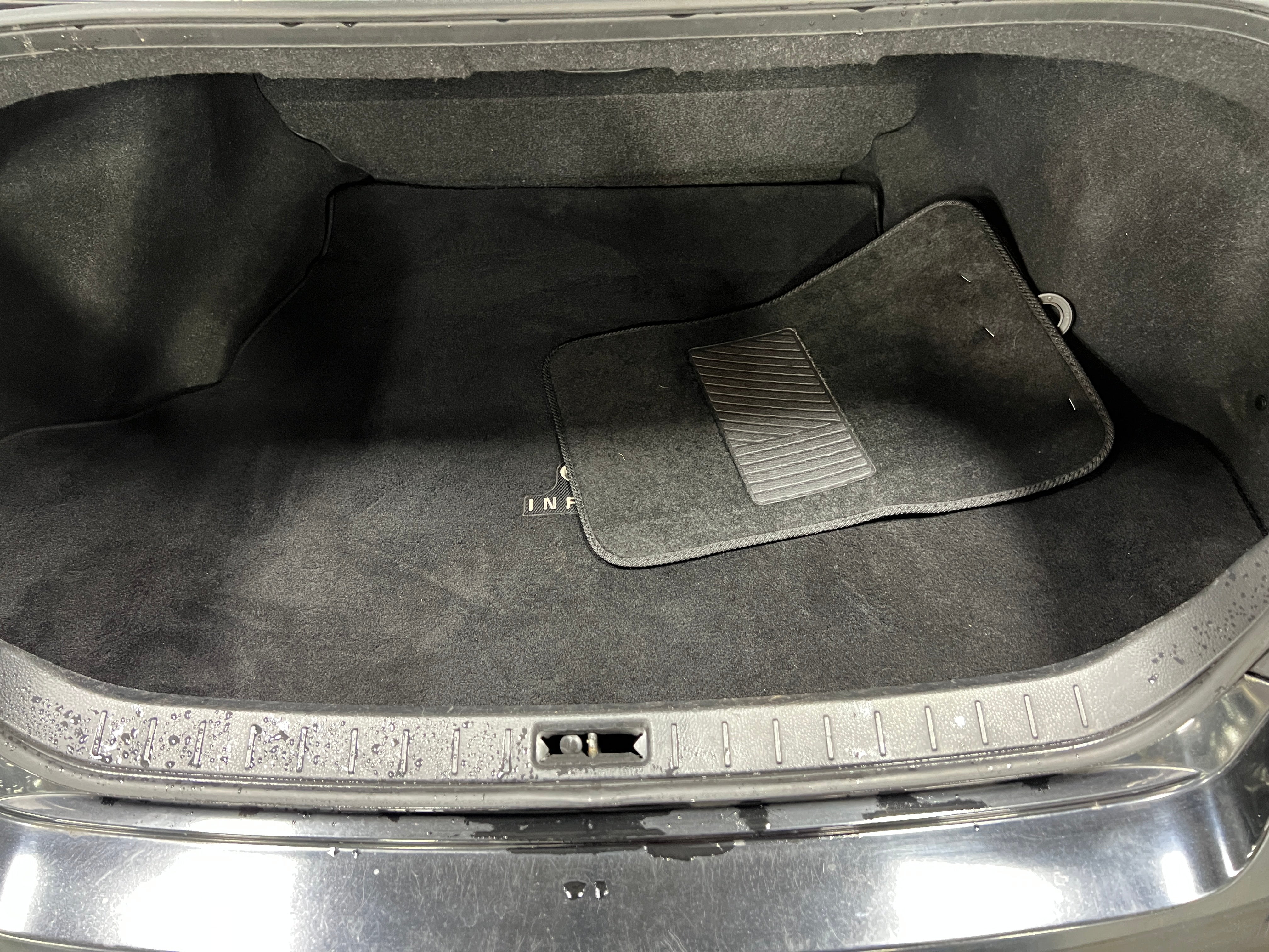 2013 INFINITI G37 Journey 7