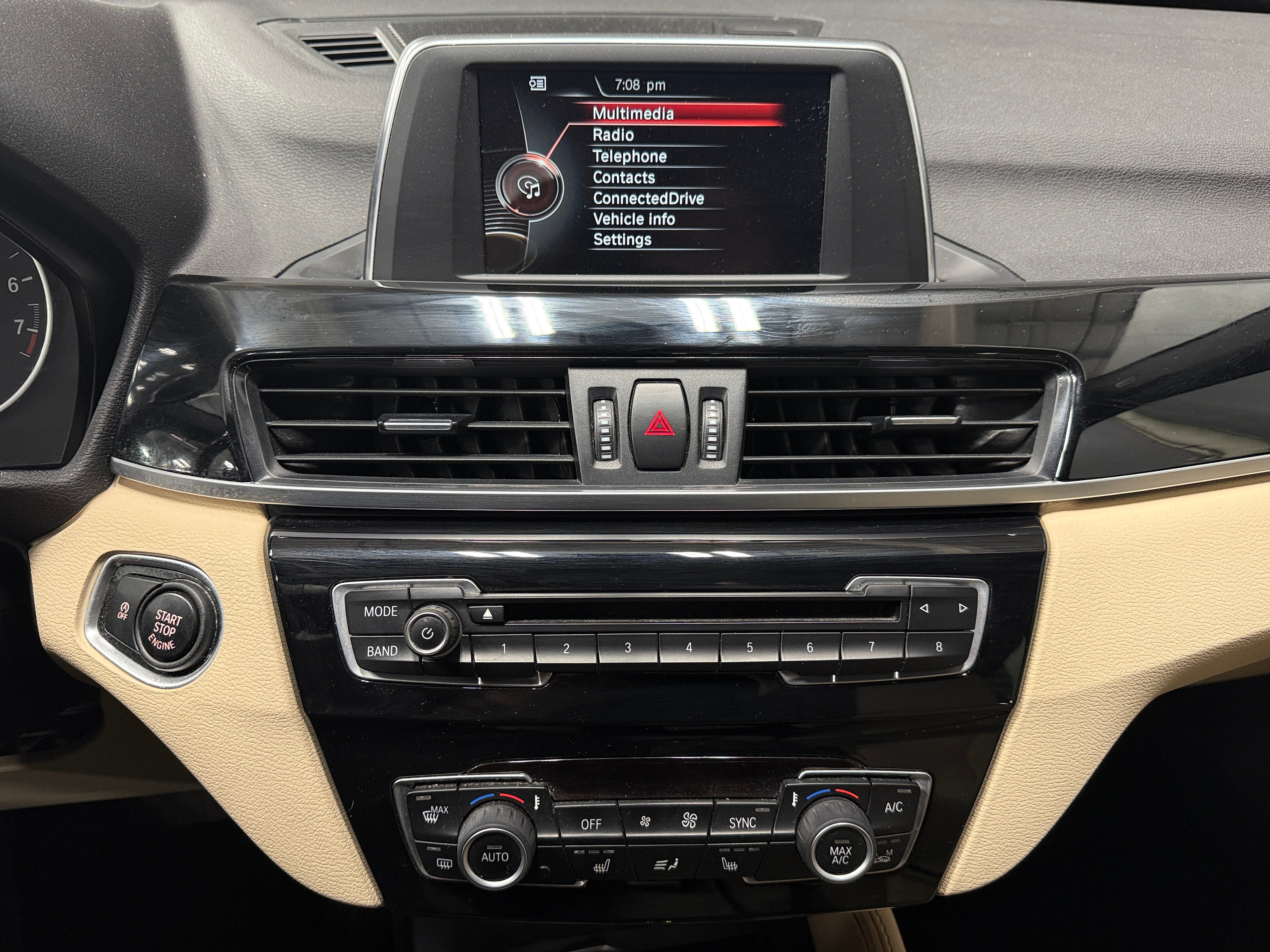 2017 BMW X1 sDrive28i 3