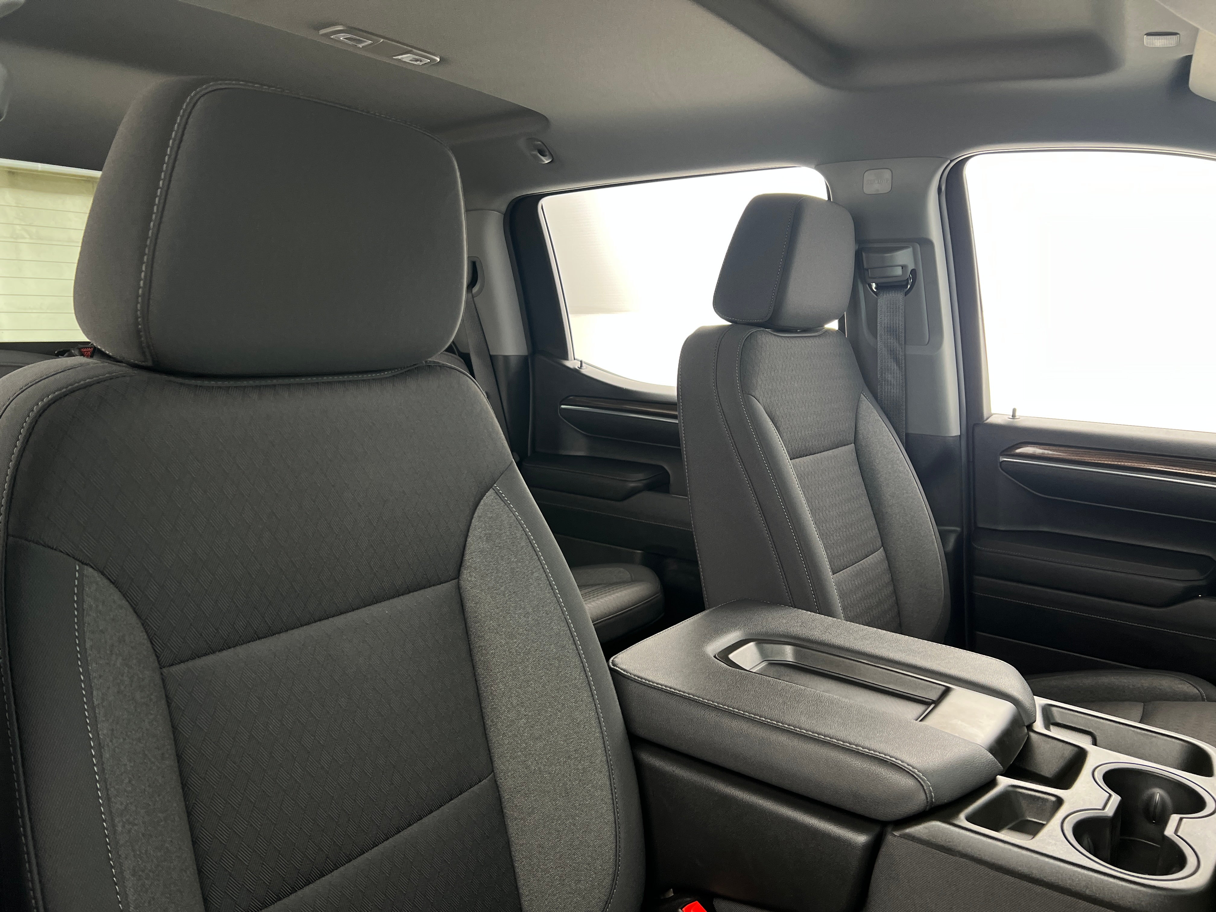 2023 Chevrolet Silverado 1500 LT 2