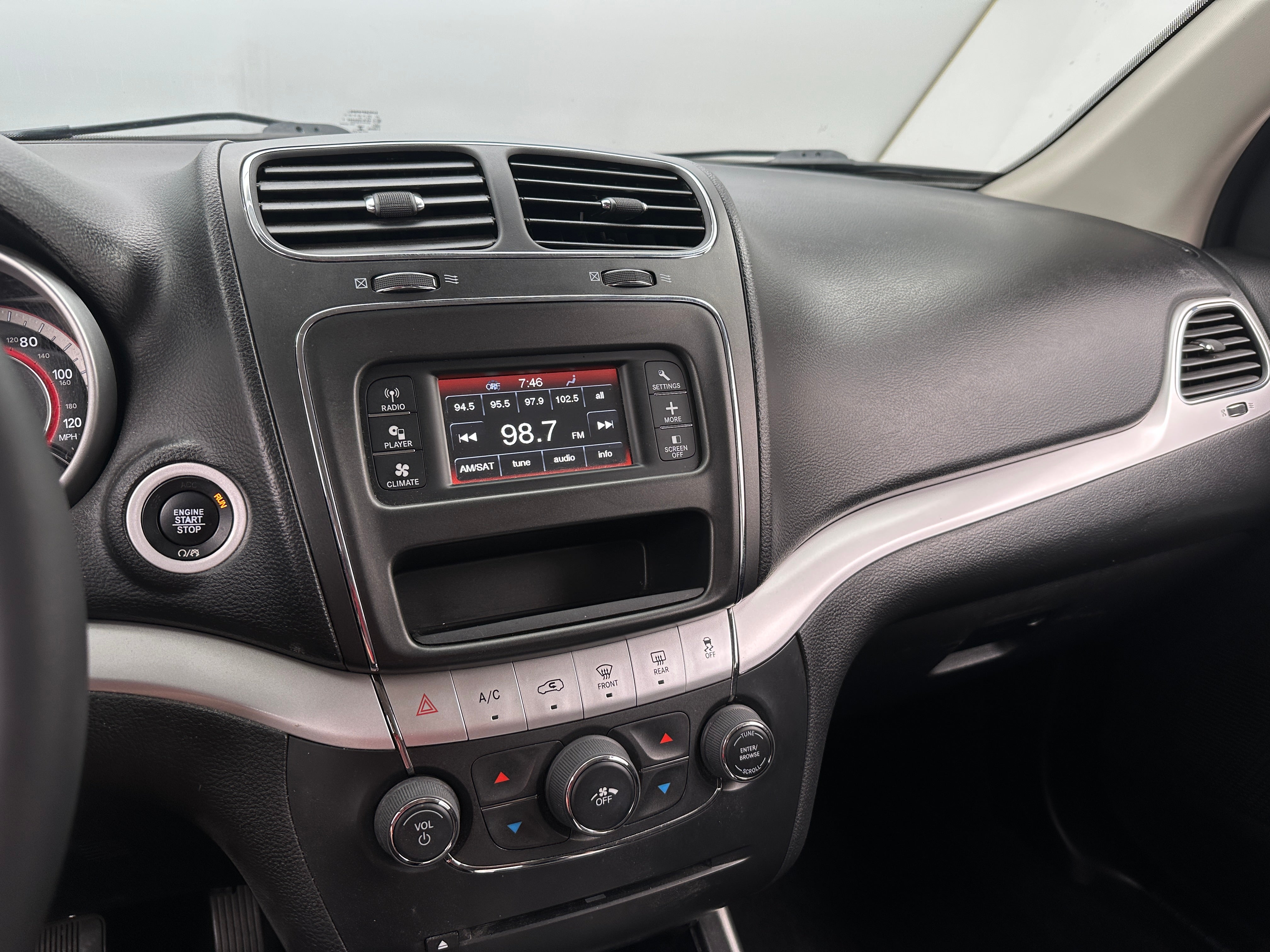 2018 Dodge Journey SXT 4
