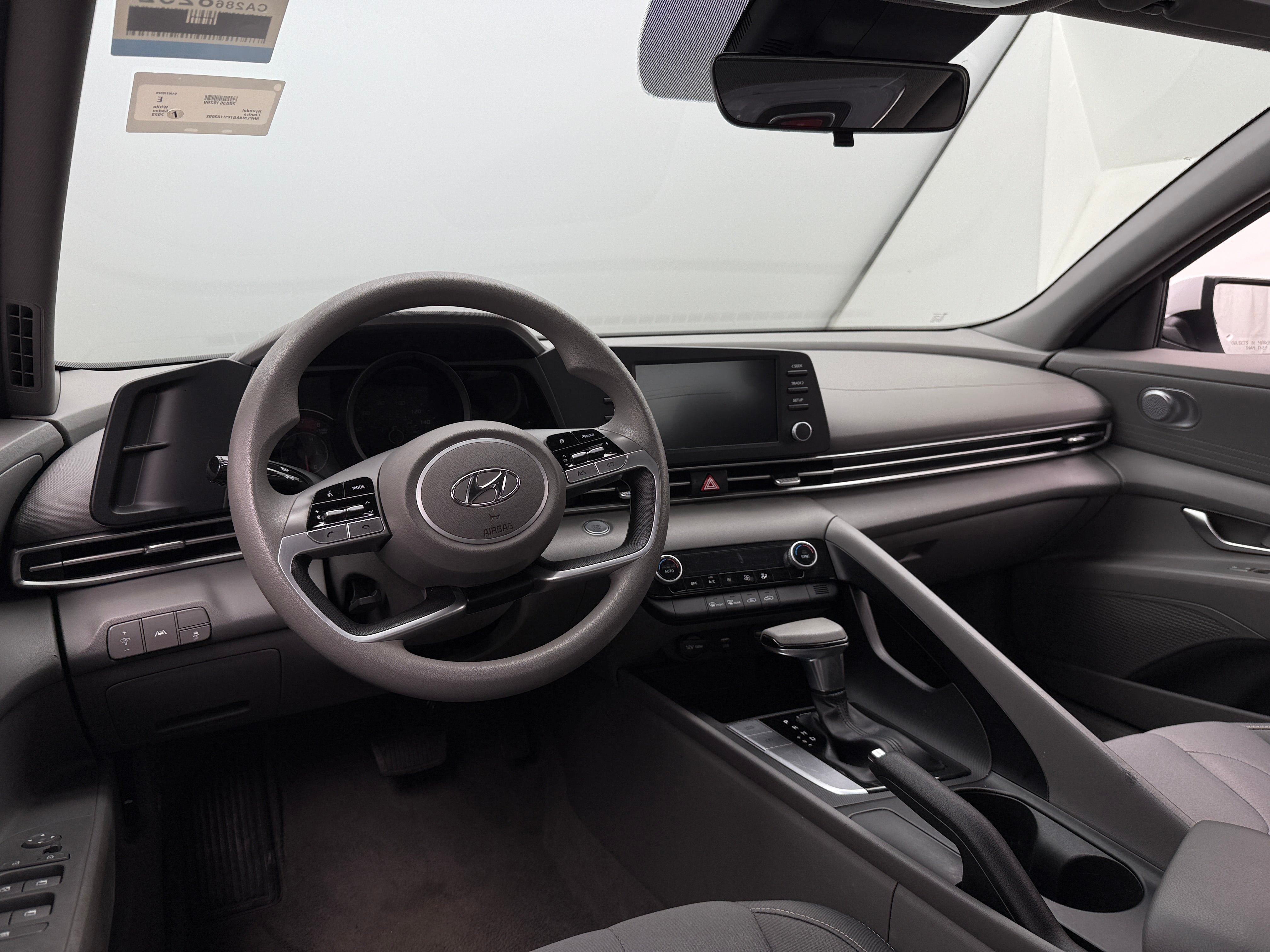 2023 Hyundai Elantra SEL 3