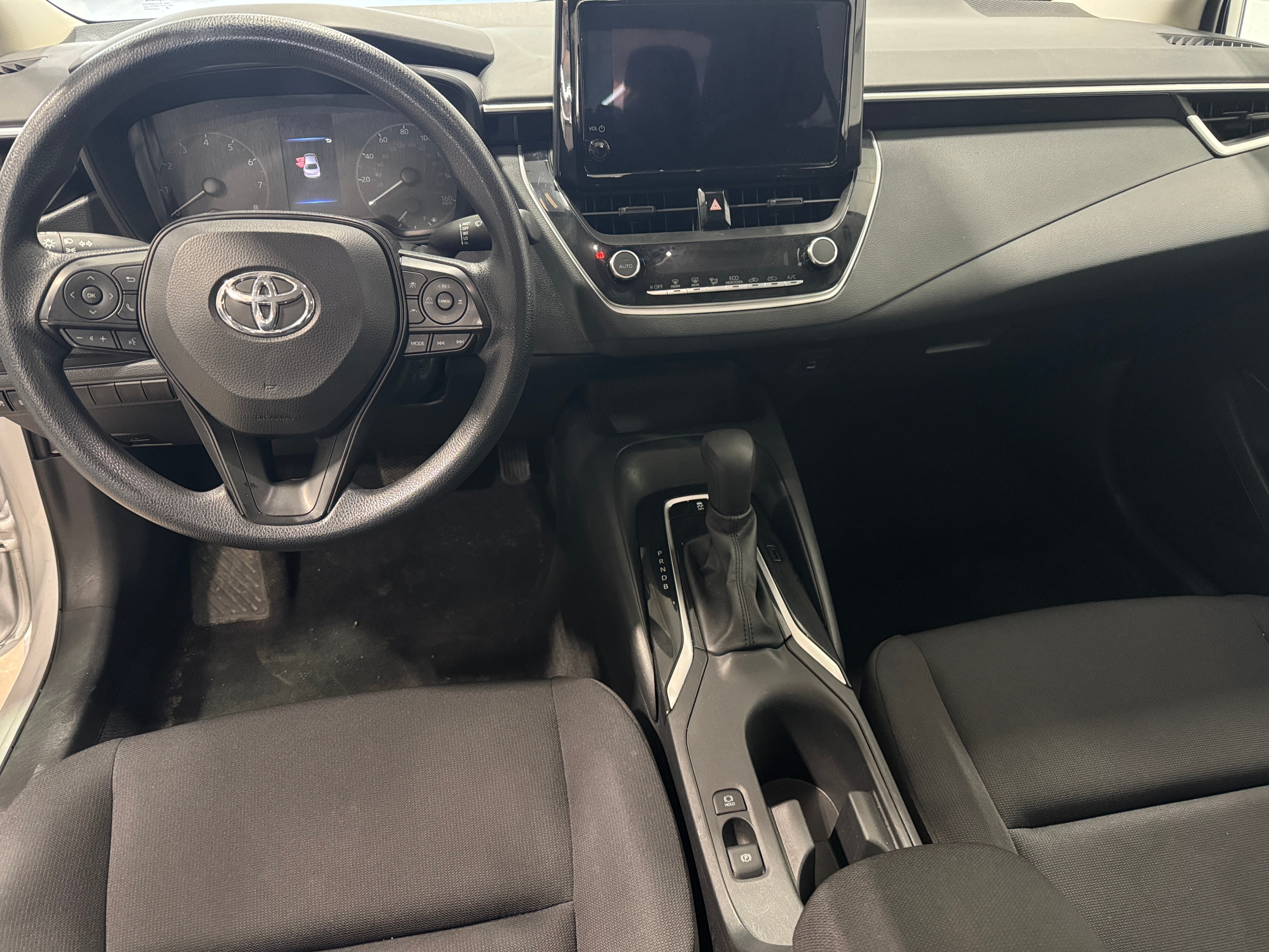 2024 Toyota Corolla LE 3