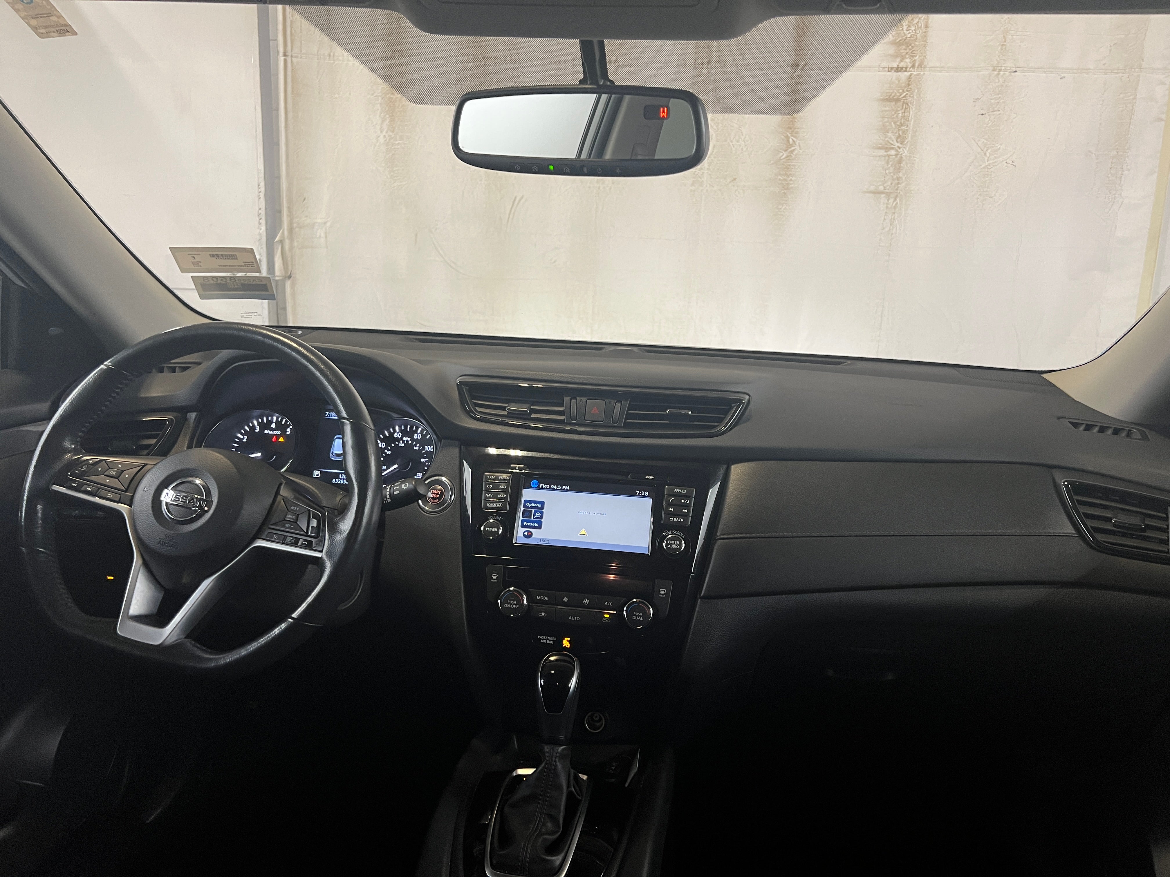 2017 Nissan Rogue SV 3