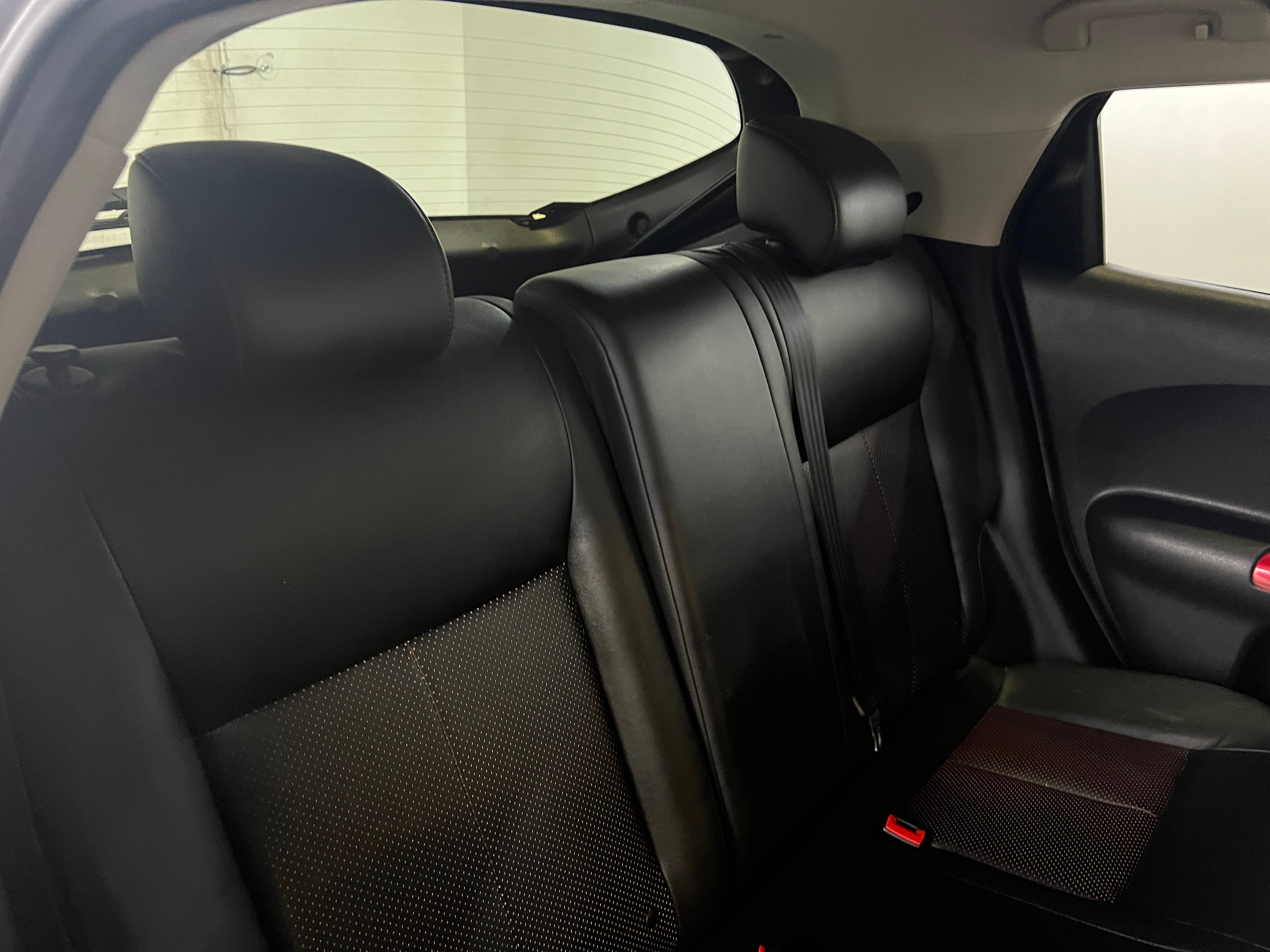 2016 Nissan Juke SL 6
