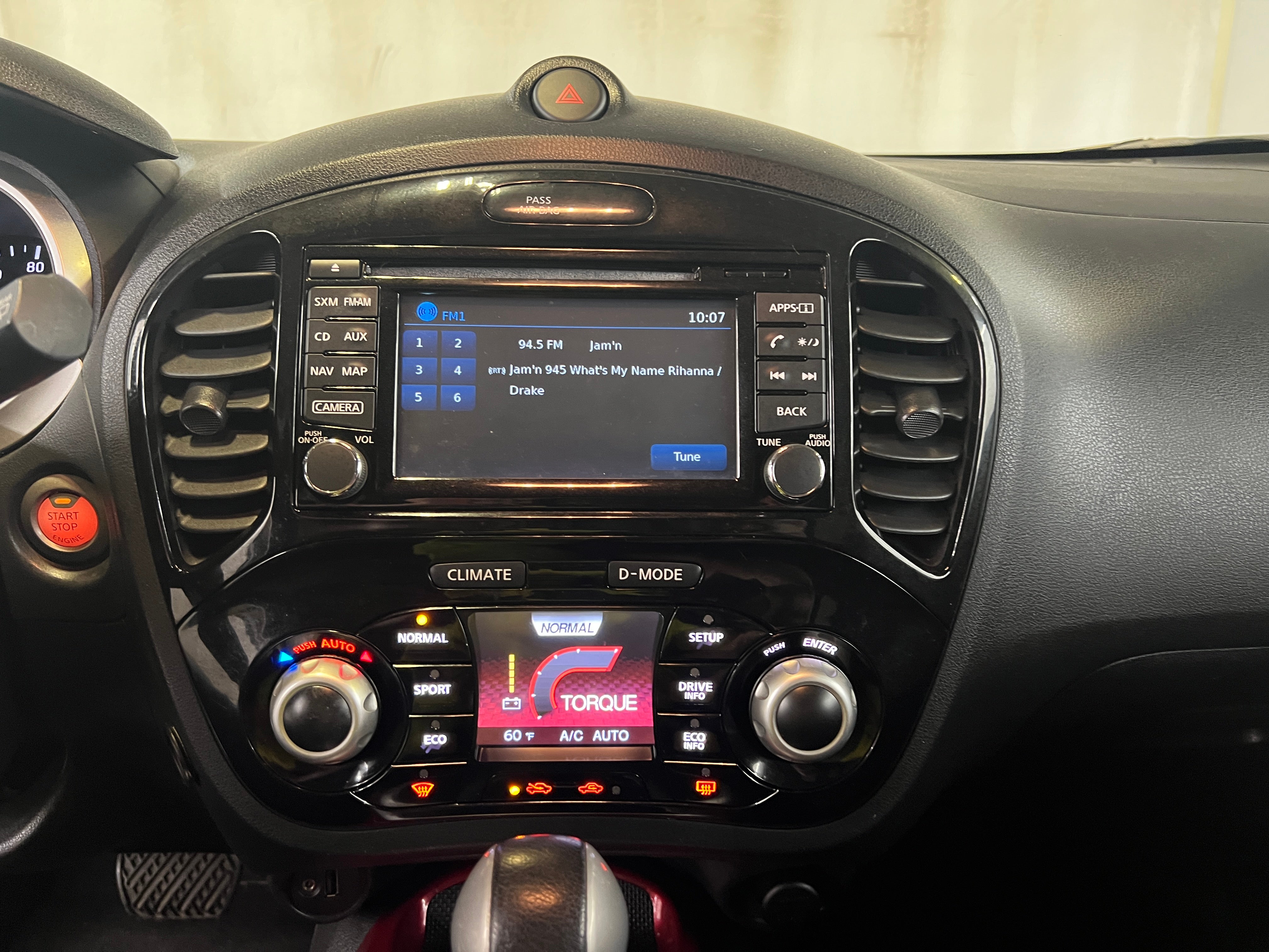 2016 Nissan Juke SL 4