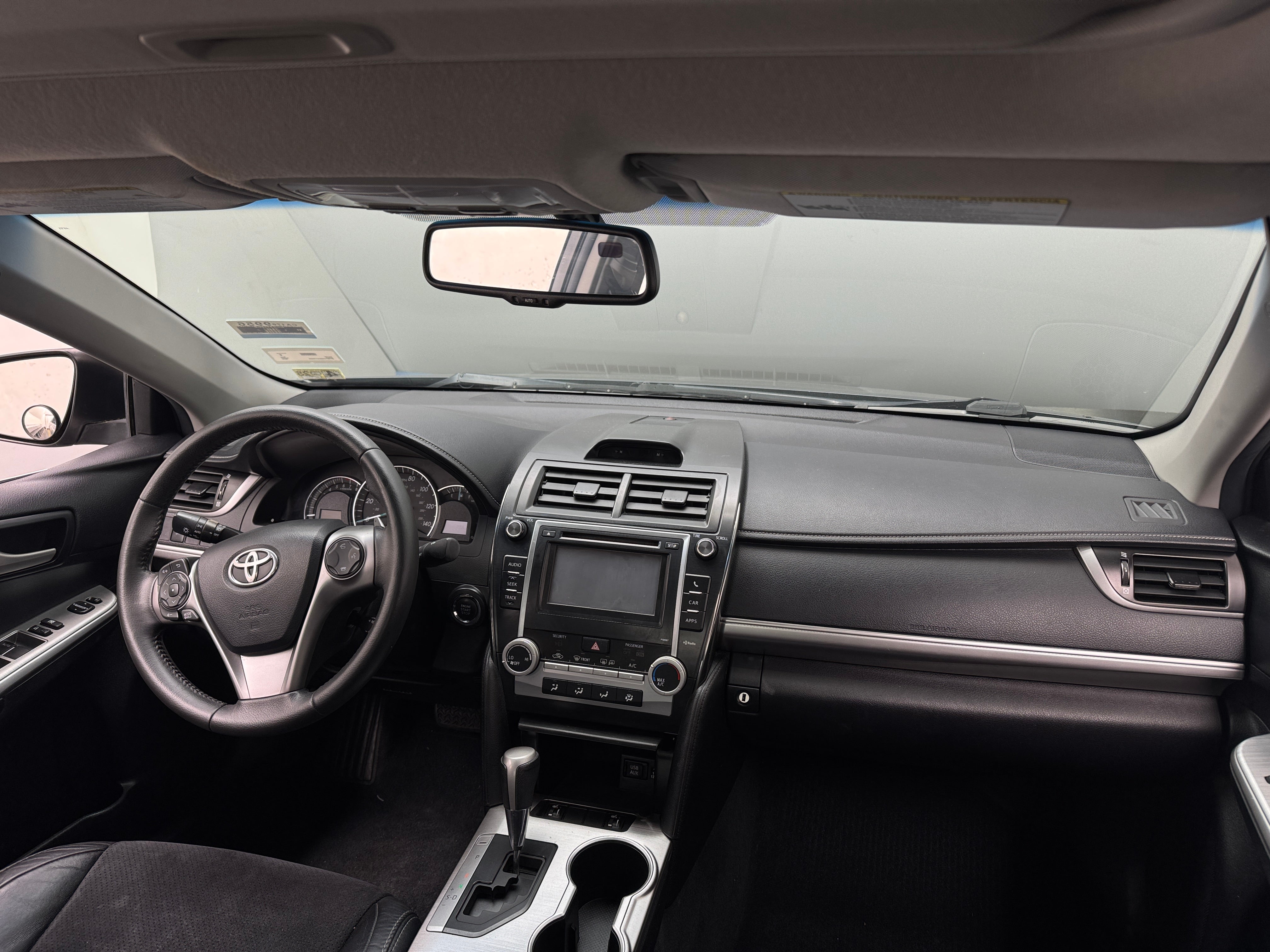 2012 Toyota Camry SE 2