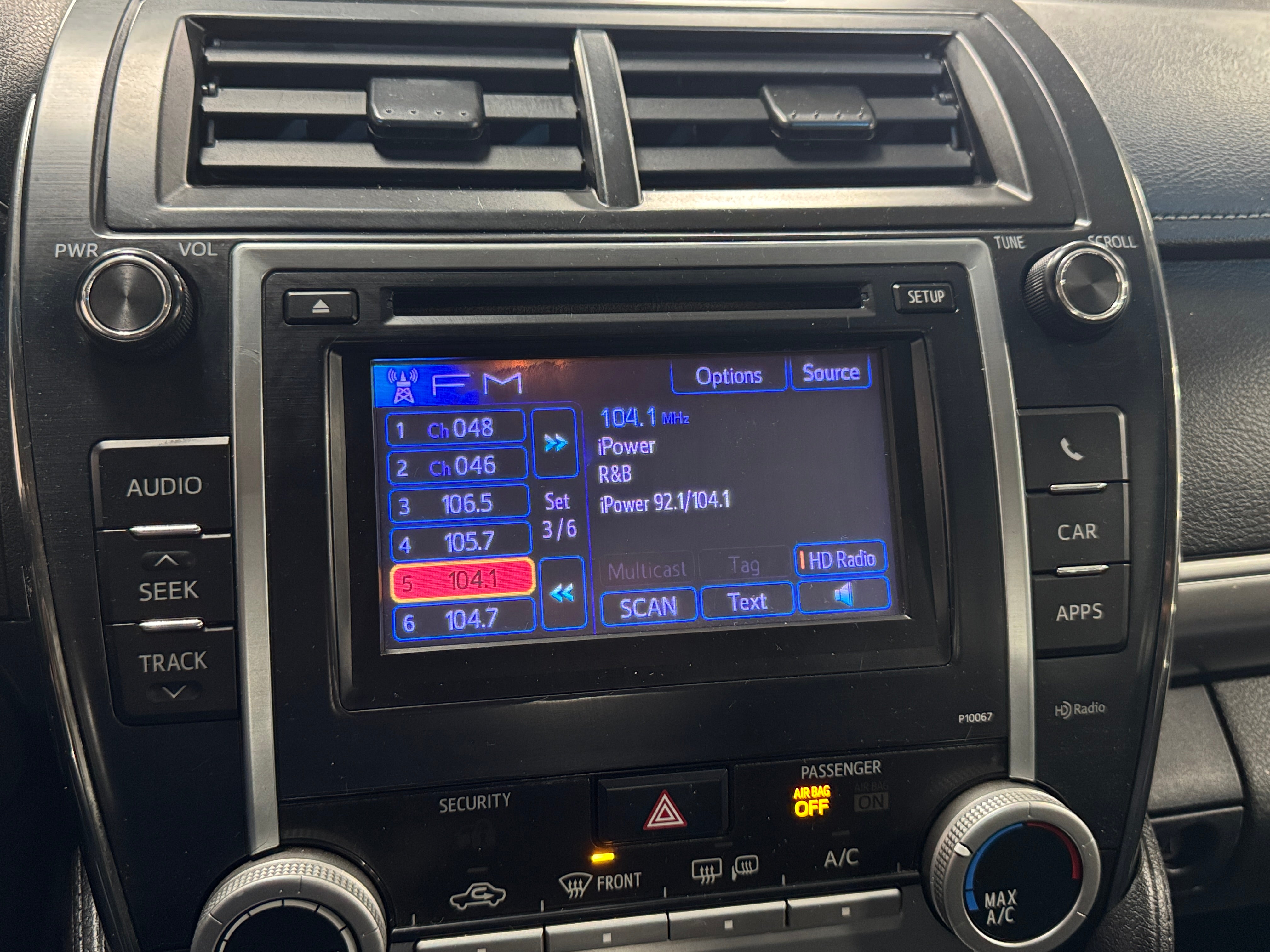 2012 Toyota Camry SE 3
