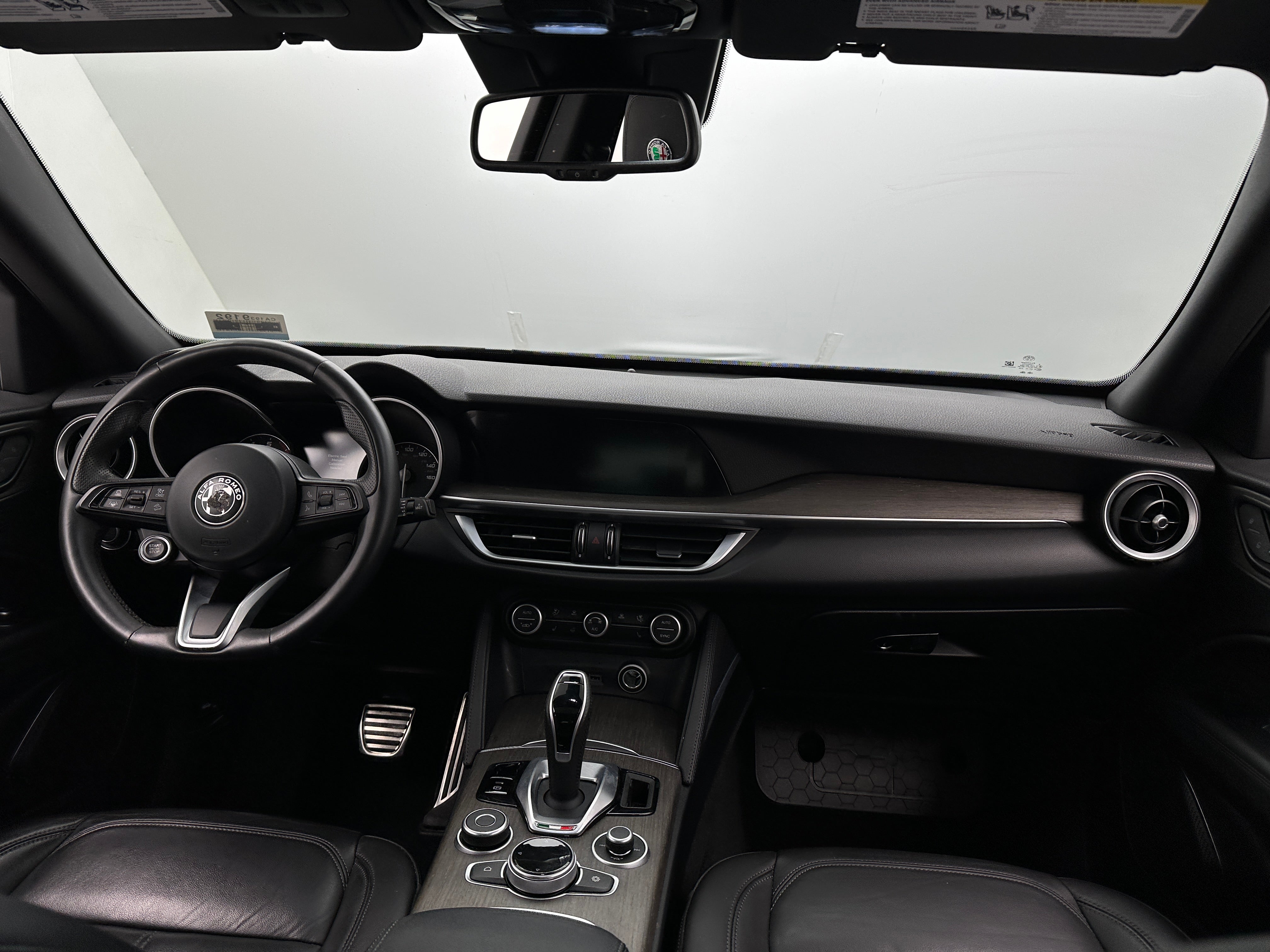 2022 Alfa Romeo Stelvio Ti 2
