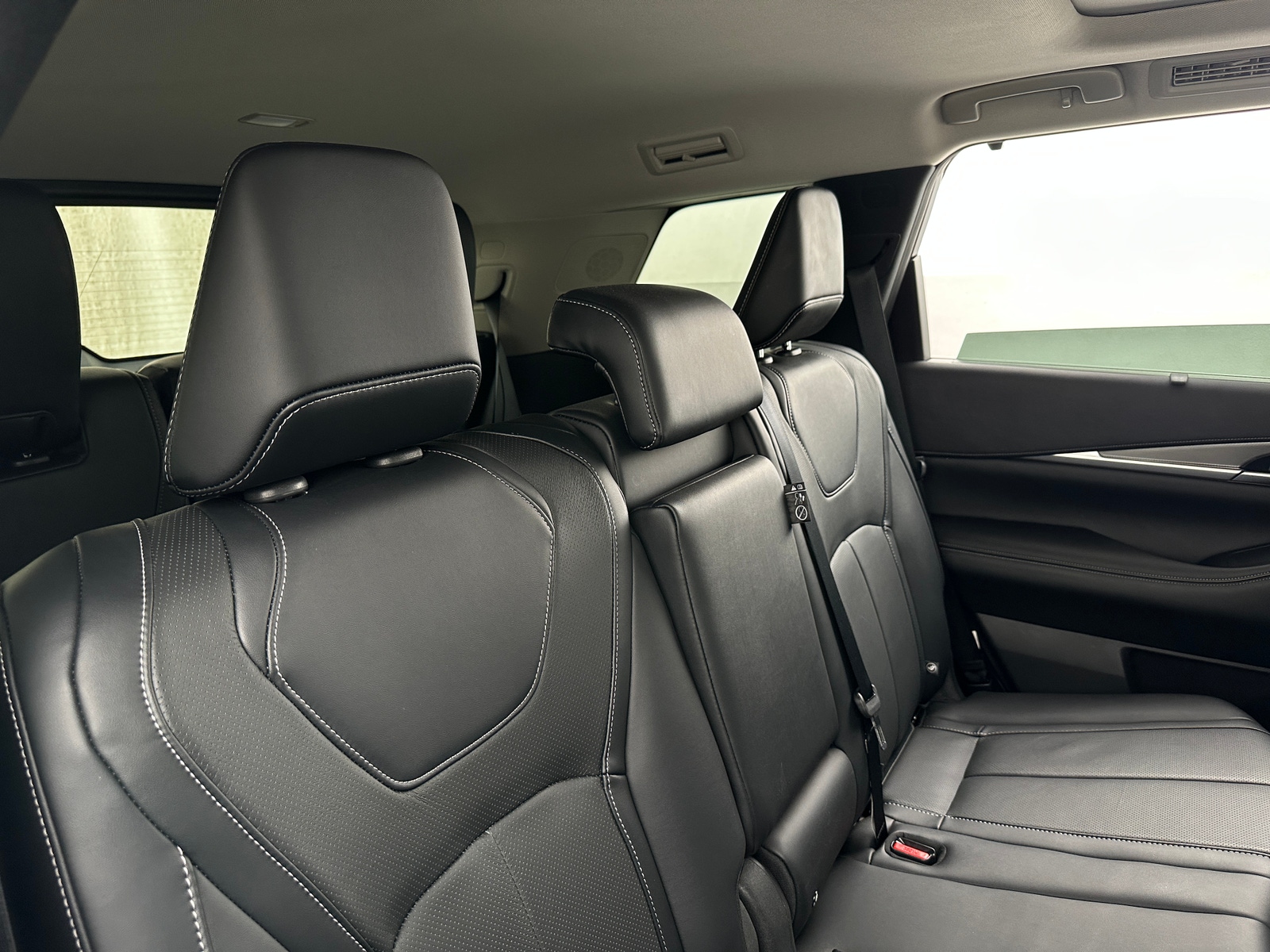 Thumbnail: 2024 INFINITI QX60 - 5