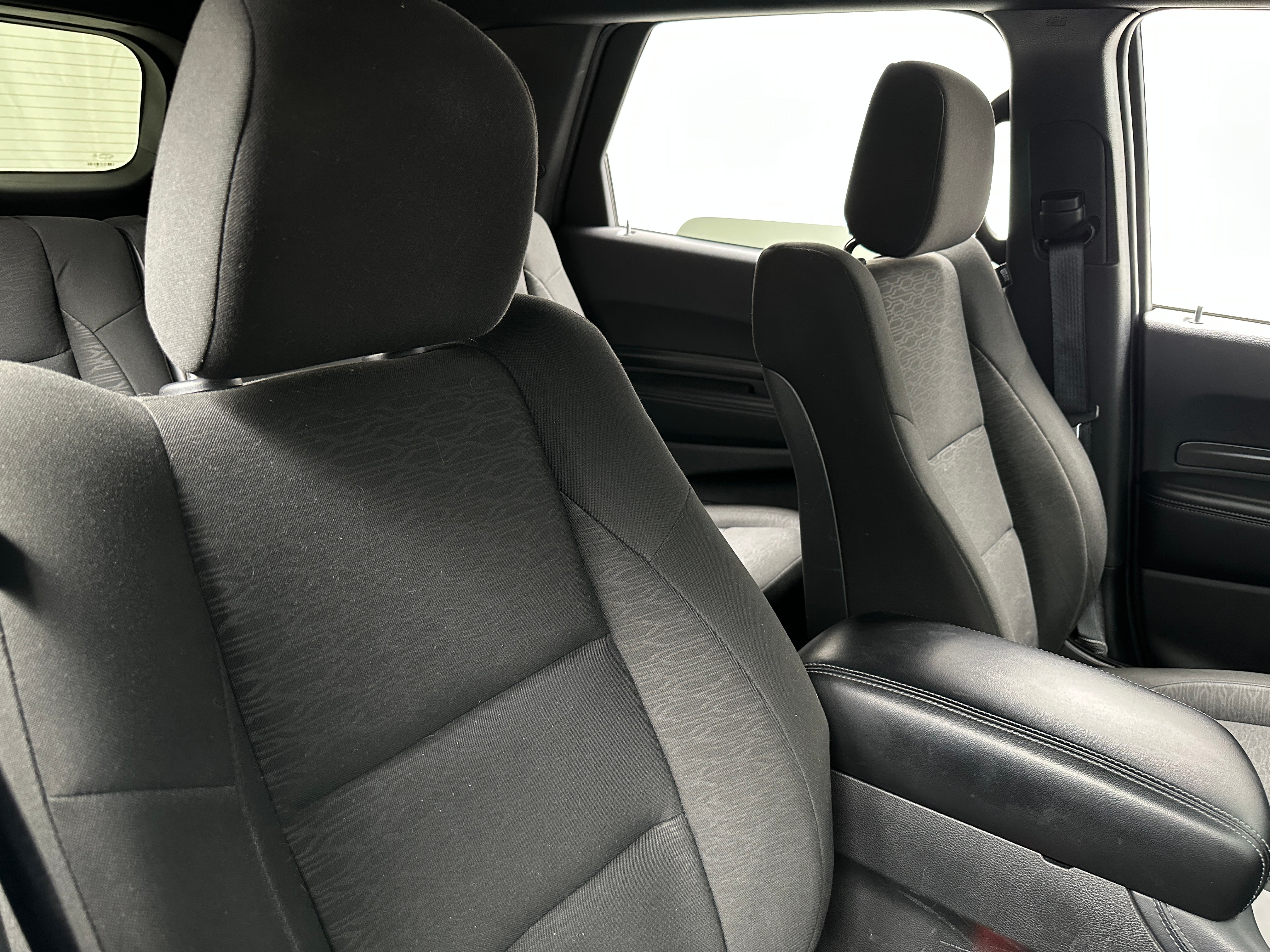 2023 Dodge Durango SXT 2
