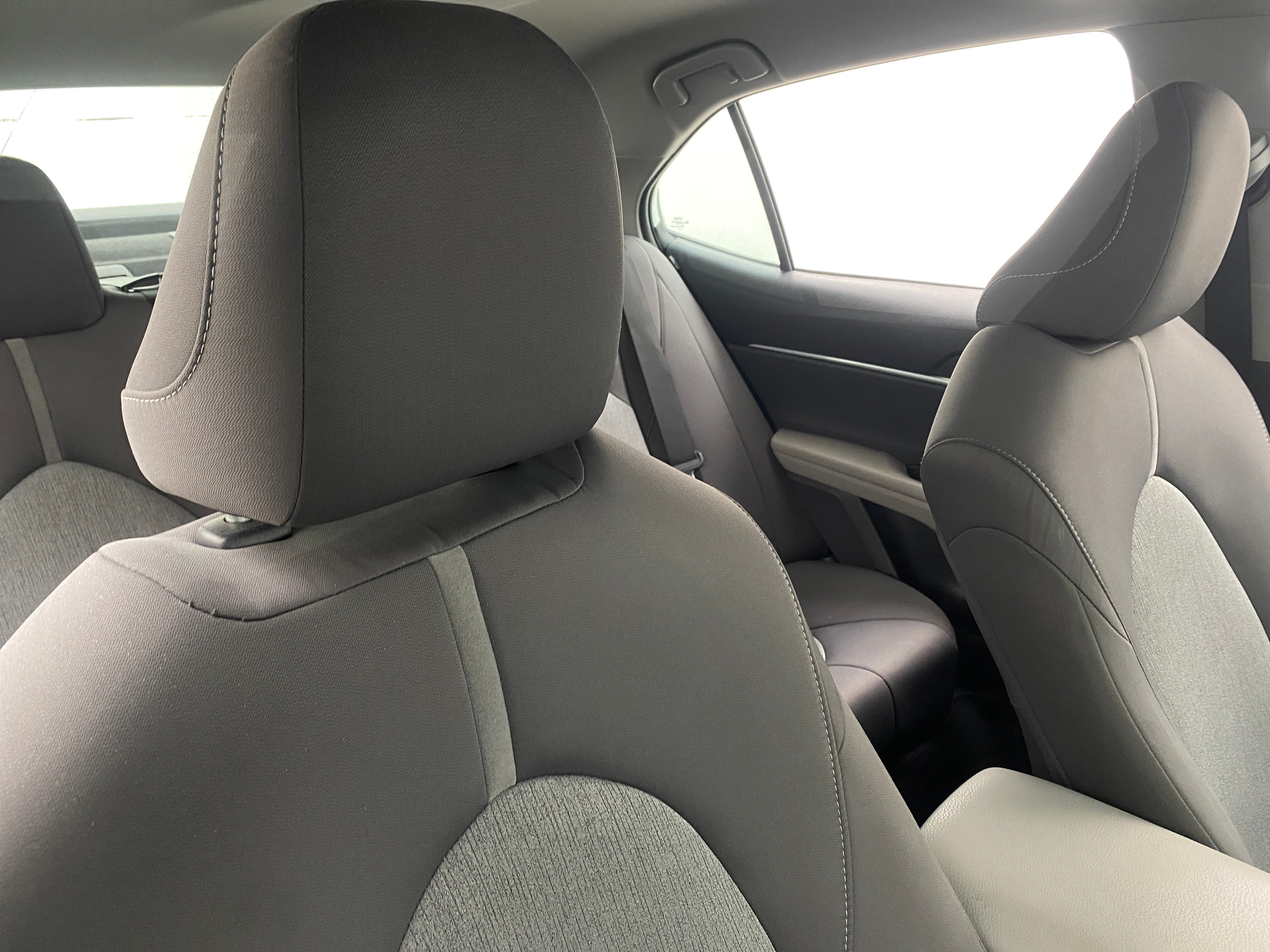 2022 Toyota Camry LE 2