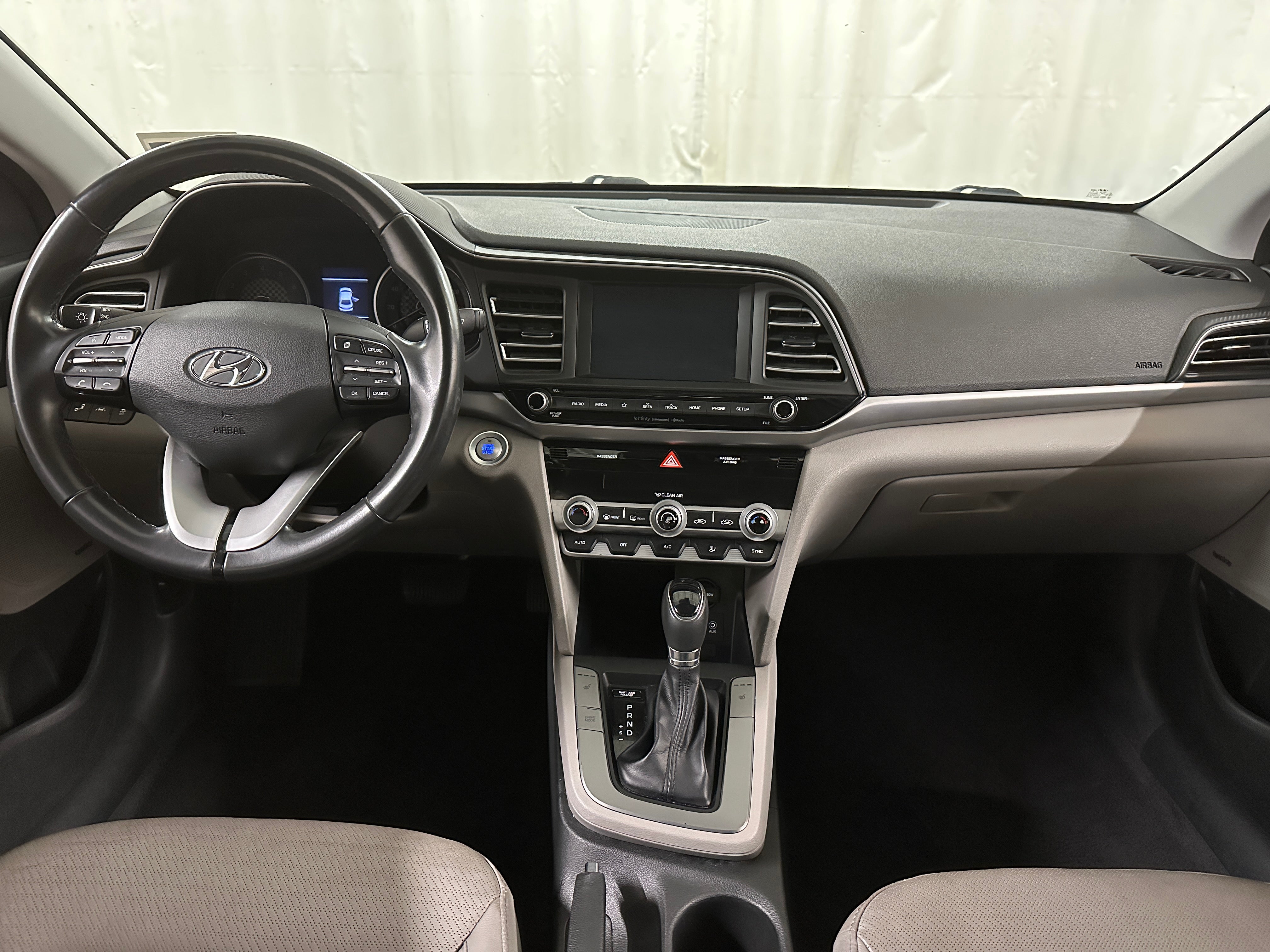2020 Hyundai Elantra Limited Edition 2