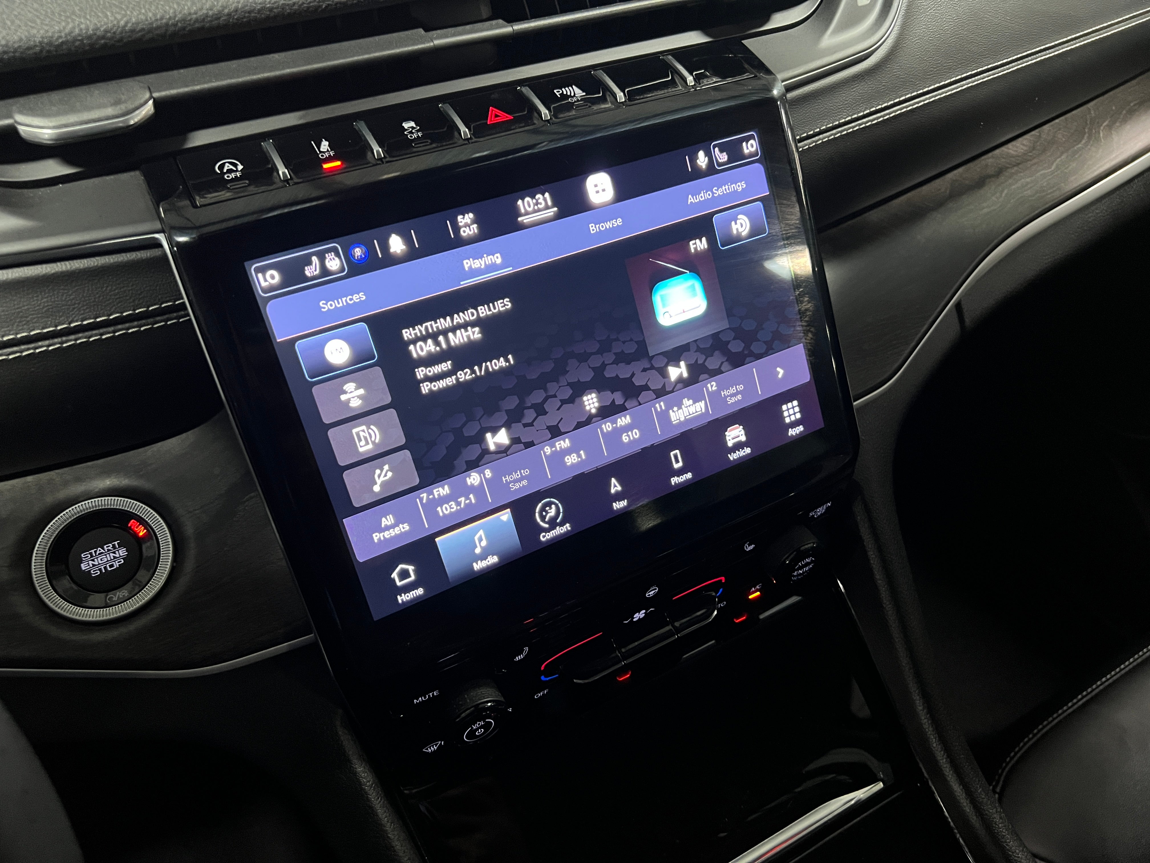 2021 Jeep Grand Cherokee L Limited Edition 3