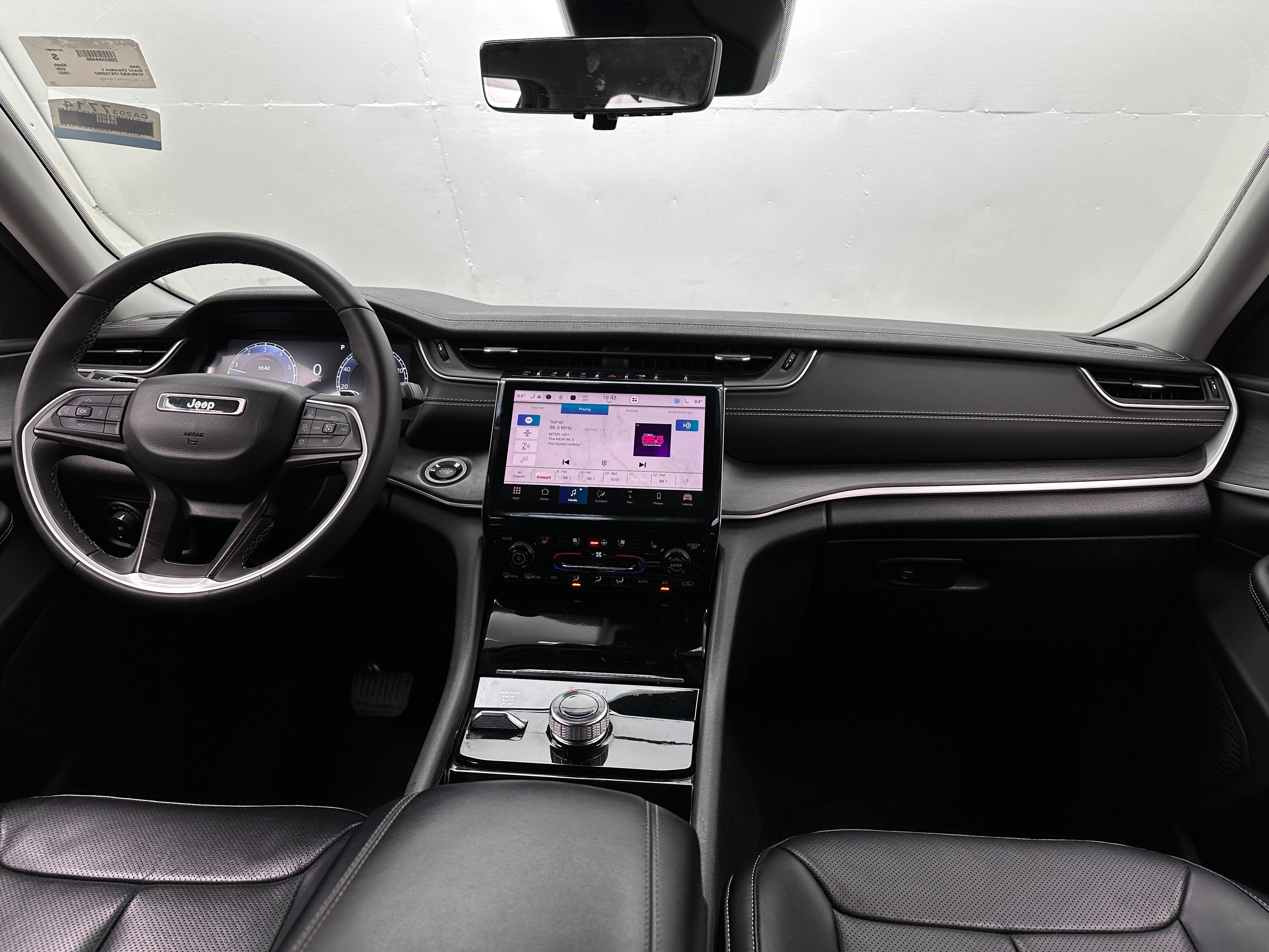 2023 Jeep Grand Cherokee L Limited Edition 2
