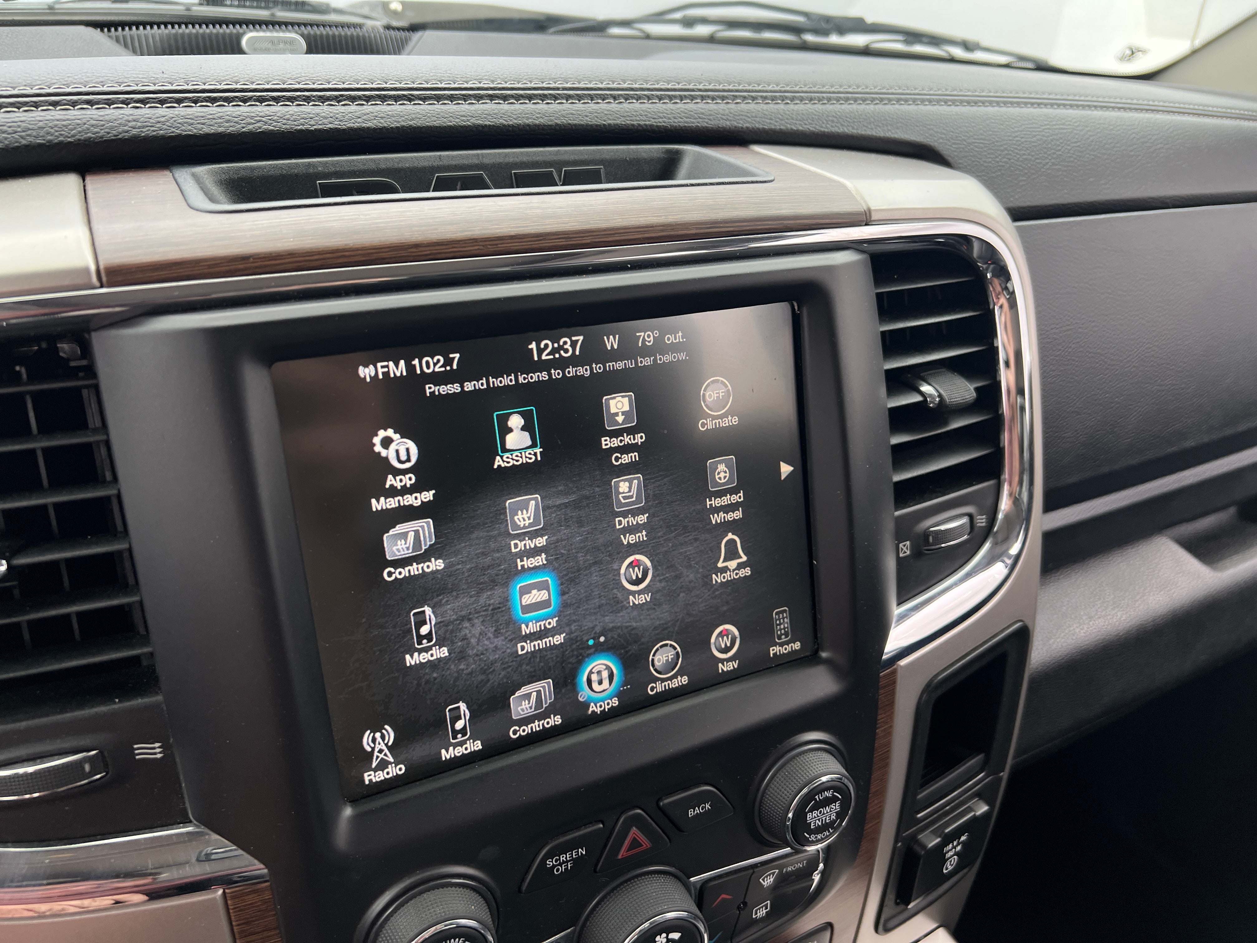 2016 RAM 1500 Laramie 3