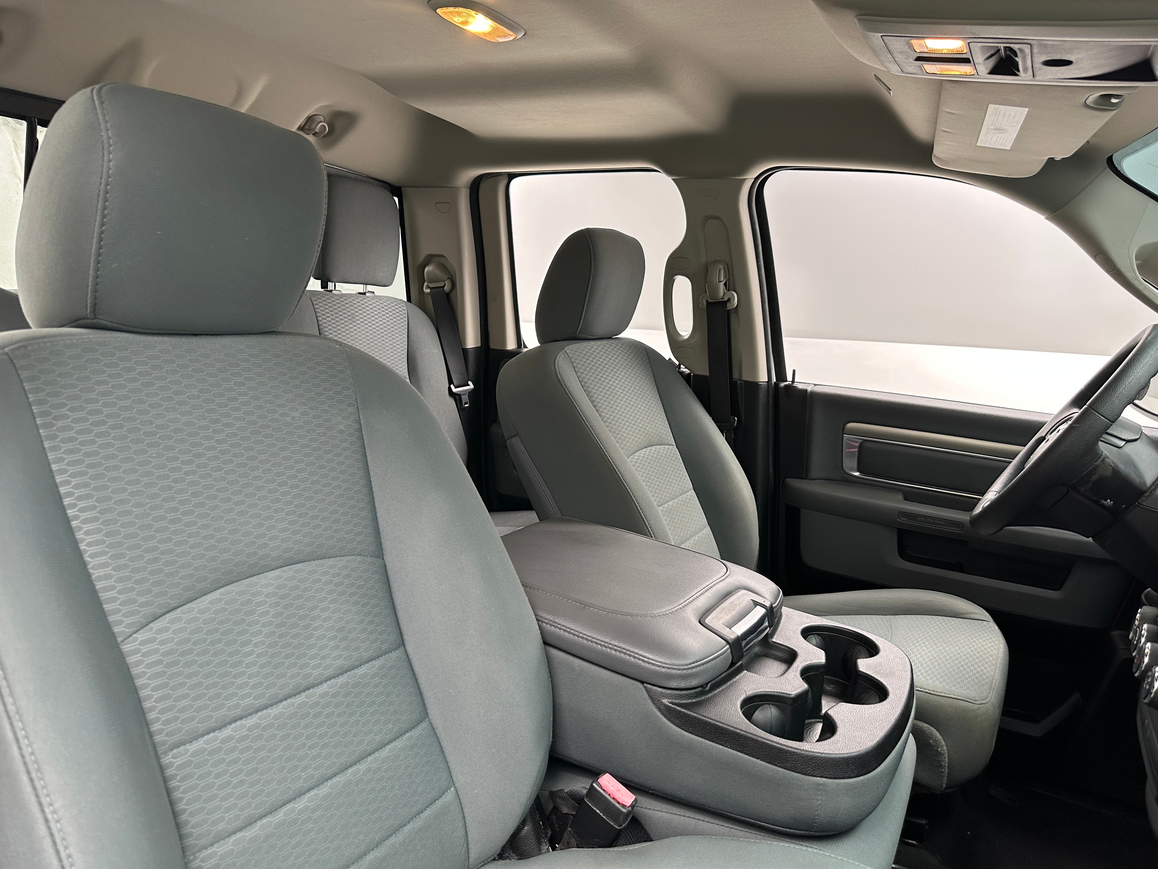 2017 RAM 1500 SLT 2