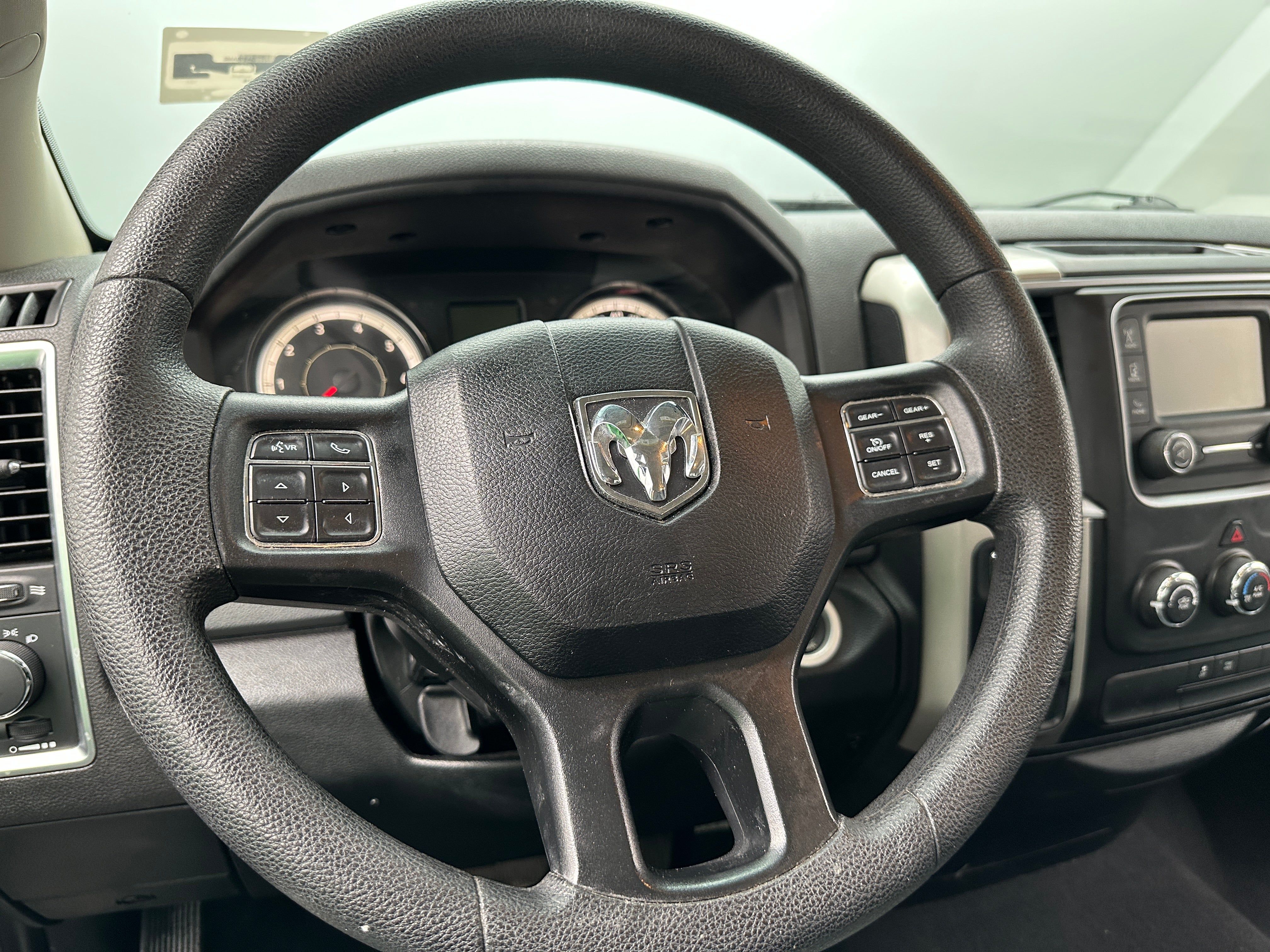 2017 RAM 1500 SLT 5