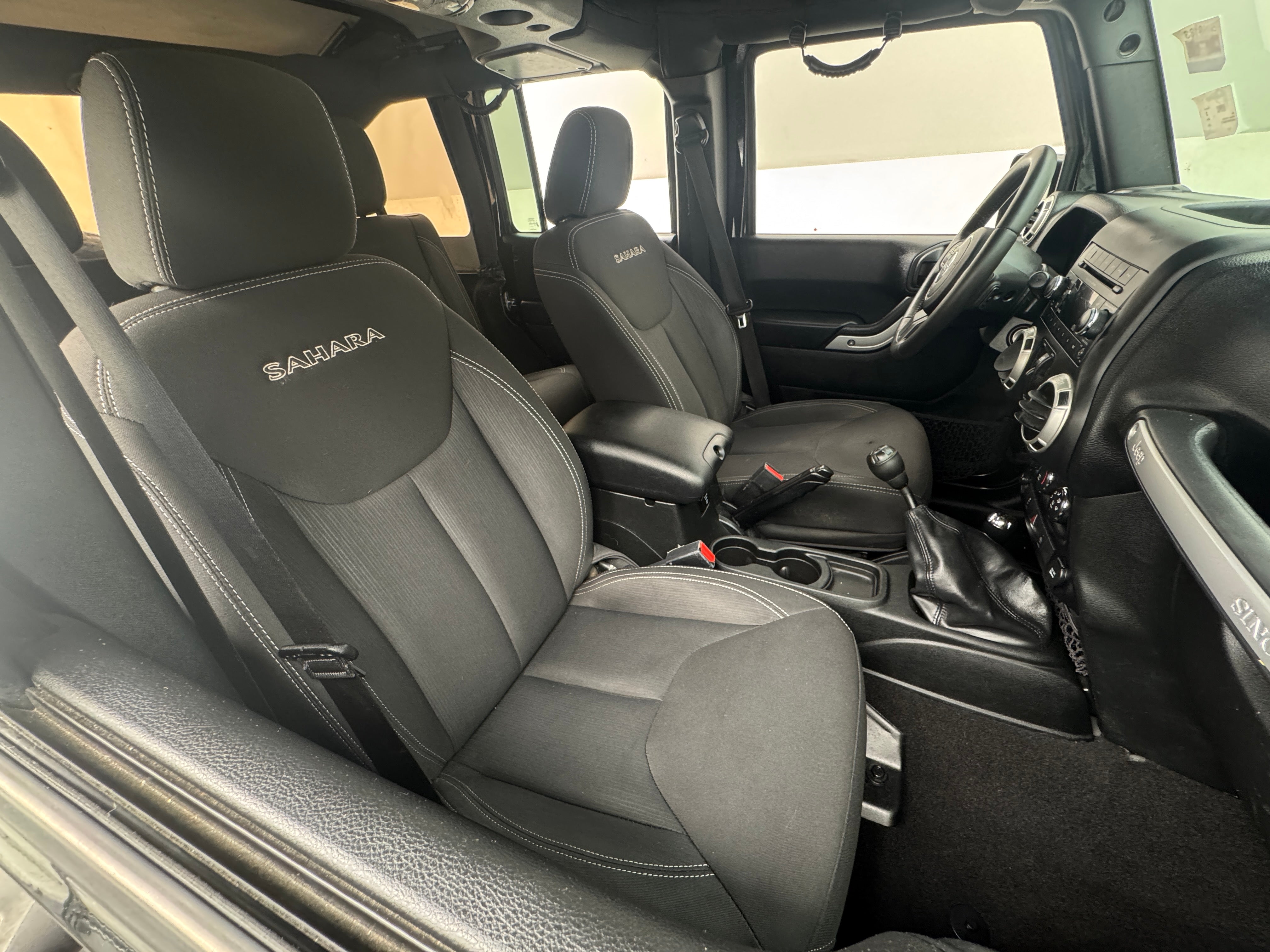 2017 Jeep Wrangler Unlimited Sahara 2